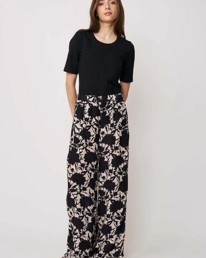 LANA Organic Viskose-Hose, Modell Rebeca