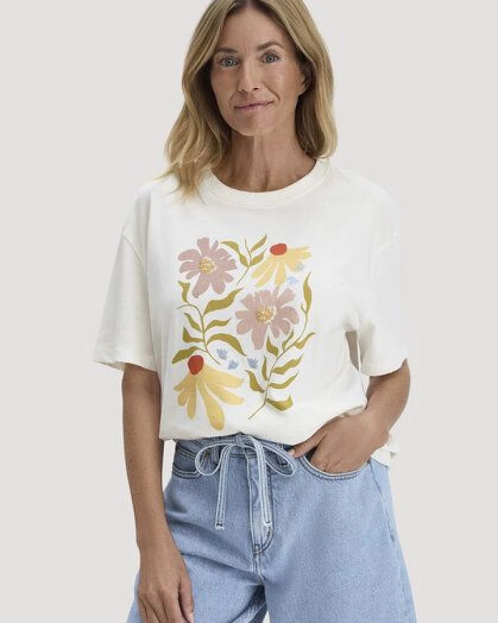 hessnatur Print T-Shirt Oversize aus reiner Bio-Baumwolle