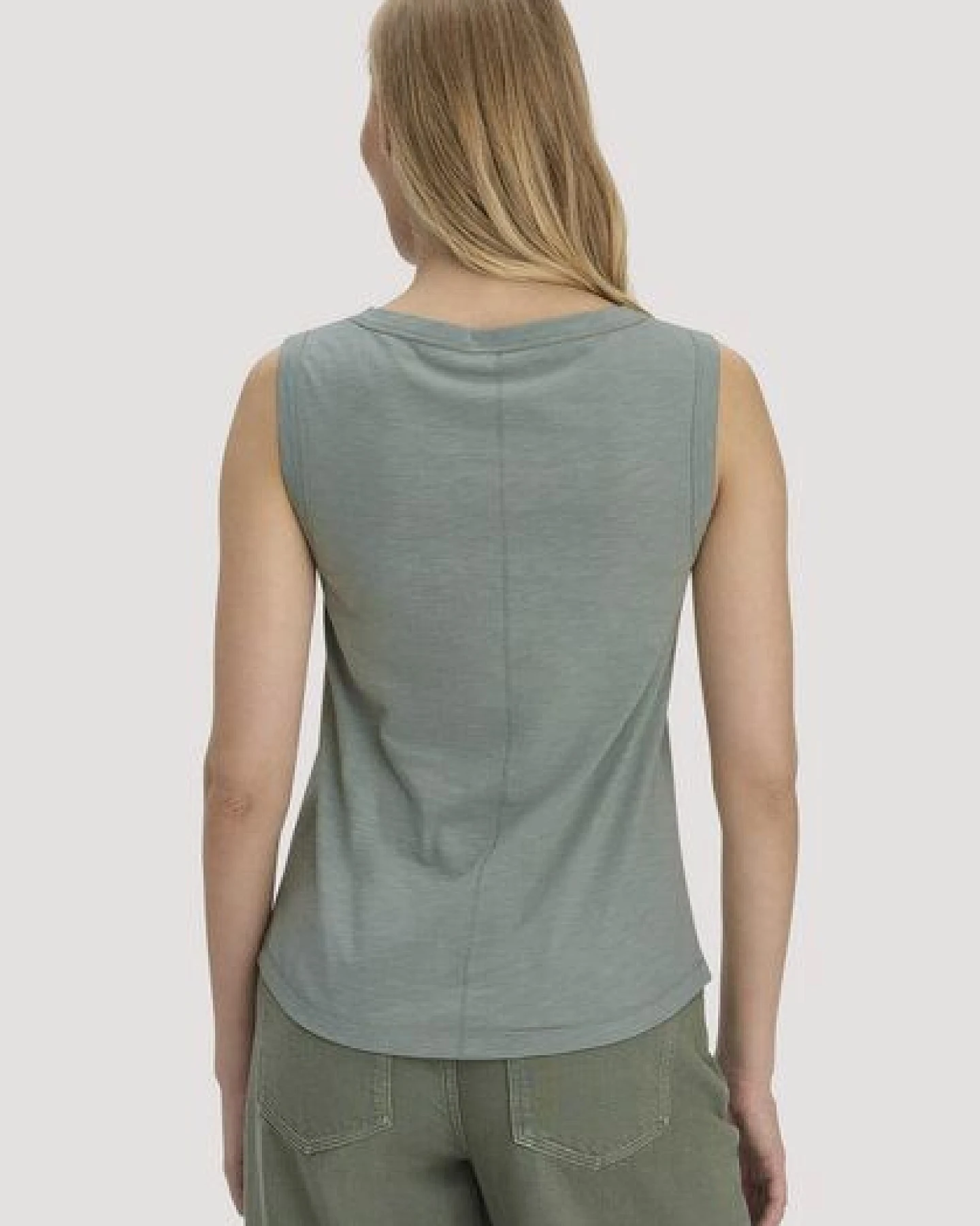 hessnatur Light Slub Jersey Top Regular aus reiner Bio-Baumwolle – Ansicht 2