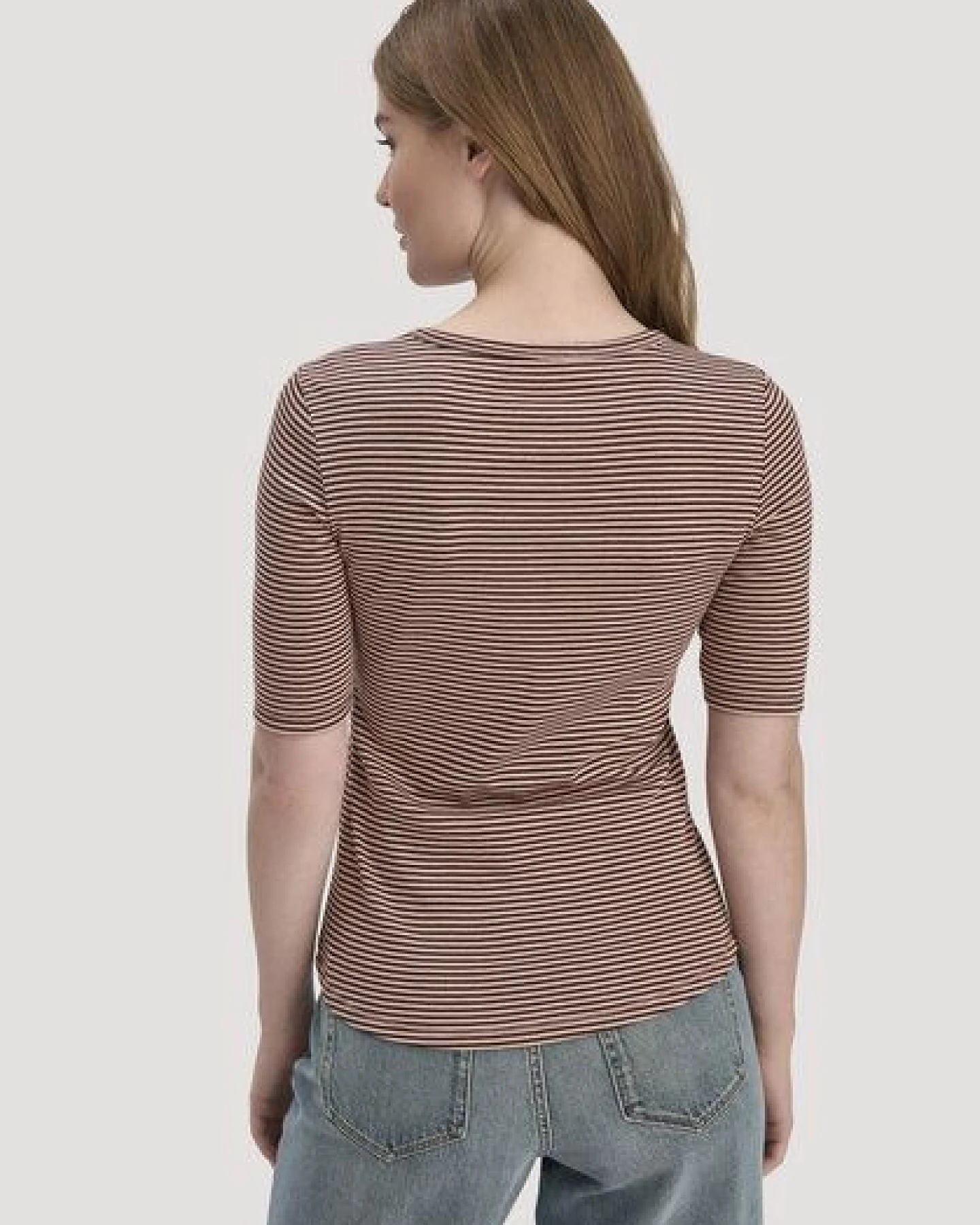 hessnatur Softrib Streifen T-Shirt Fitted aus Bio-Baumwolle und TENCEL Modal – Ansicht 2