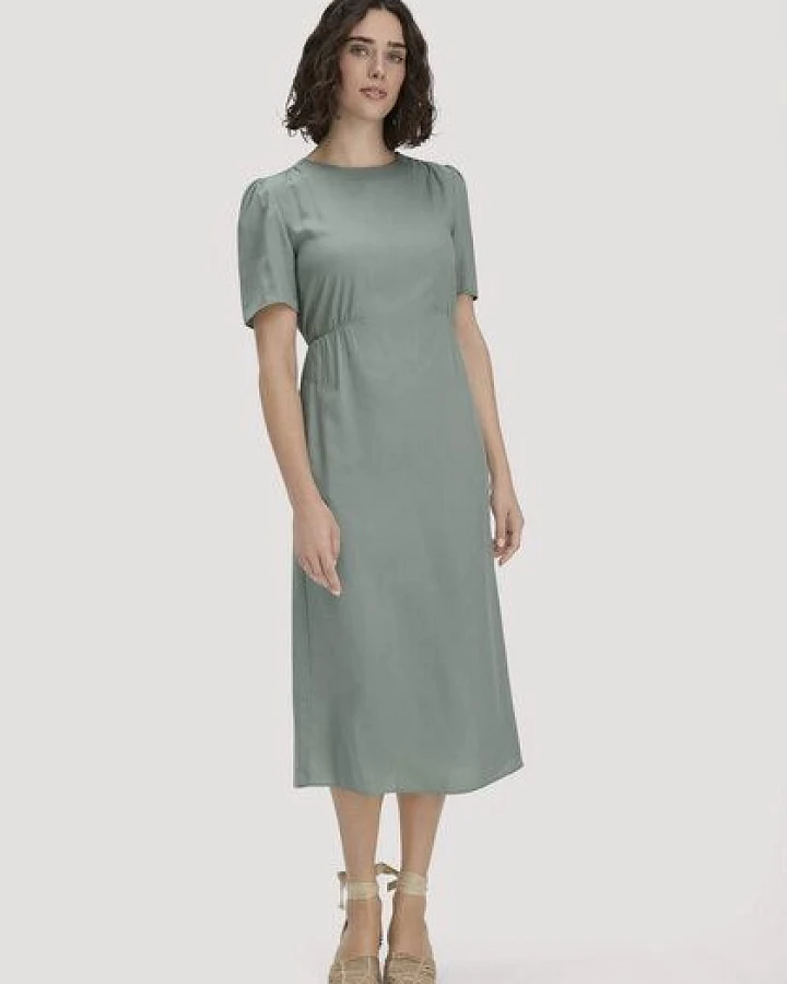 Produktseite: hessnatur Gewebe Kleid gerafft Midi aus reinem Lyocell LYOCELL