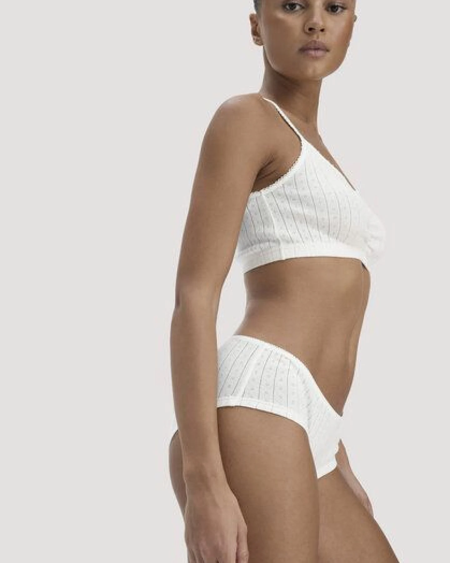 hessnatur Pointelle Panty Regular Cut PURE COTTON aus reiner Bio-Baumwolle – Ansicht 2