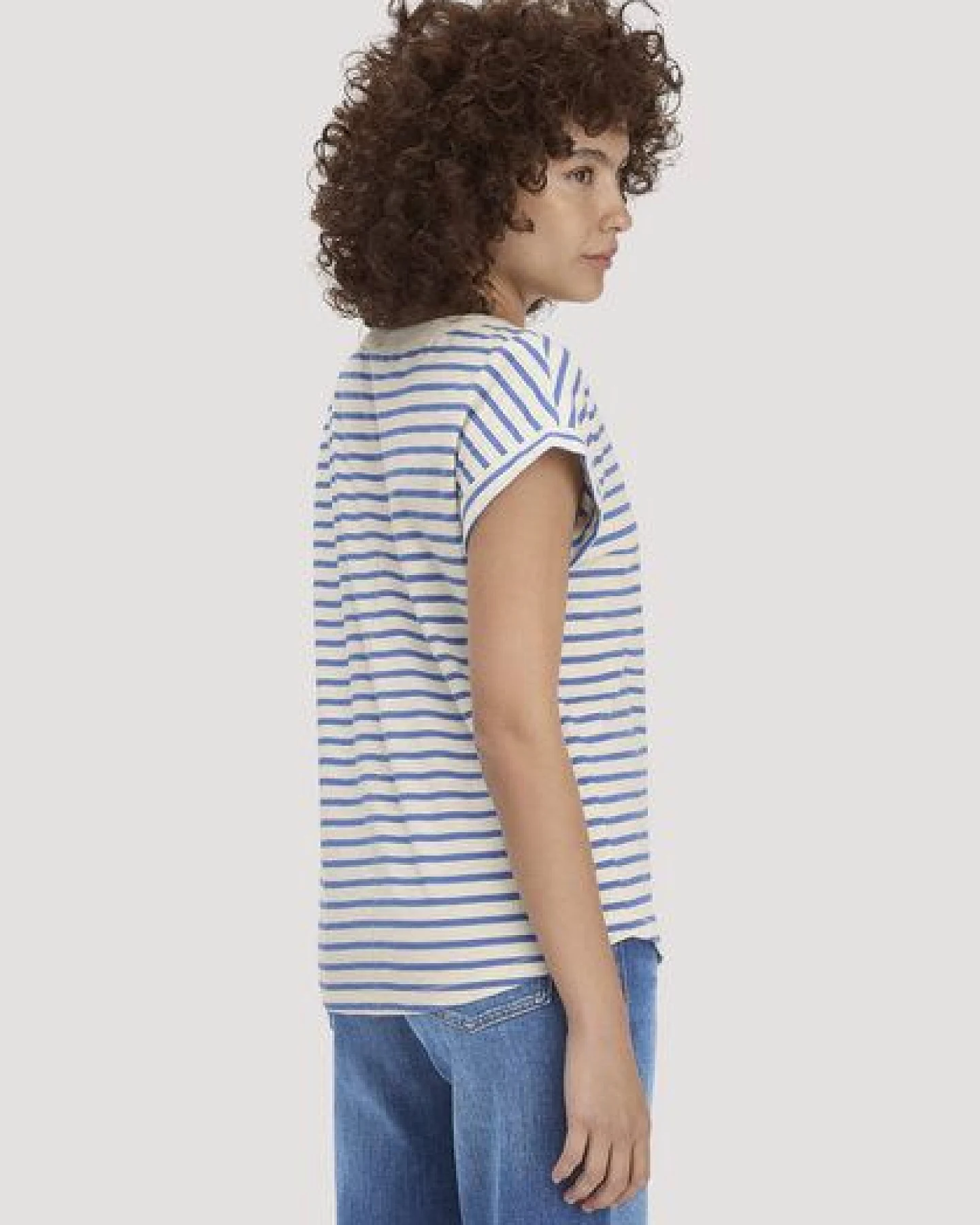 hessnatur Light Slub Streifen T-Shirt Relaxed aus reiner Bio-Baumwolle – Ansicht 2