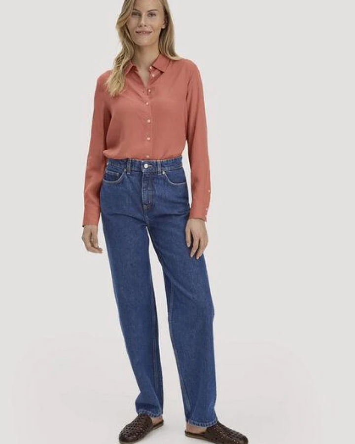 hessnatur Jeans NIVA Tapered Leg aus reiner Bio-Baumwolle