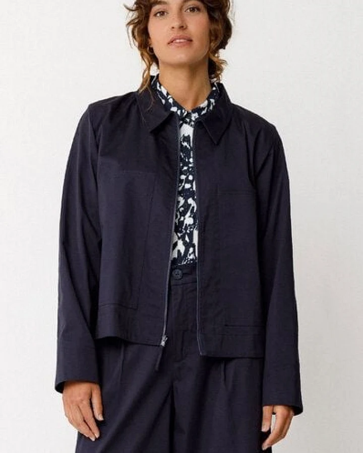 SKFK Leichte Jacke "Haltsu" aus Biobaumwolle