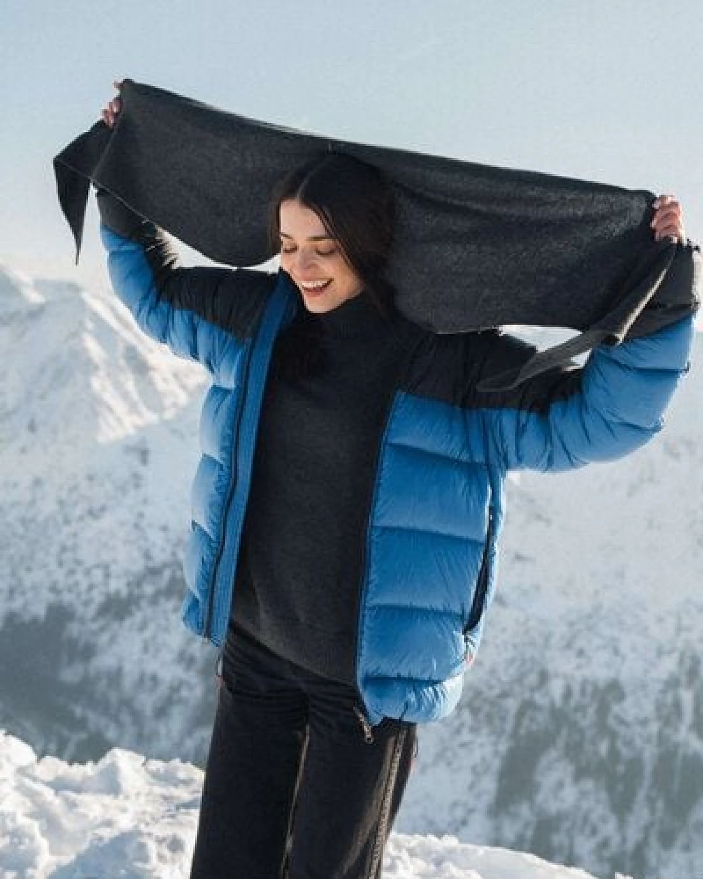 Kopyto BIRUANG XL Große Bandana / Halstuch 100% Merinowolle RWS-zertifiziert, ökologisch, unifarben – Ansicht 3