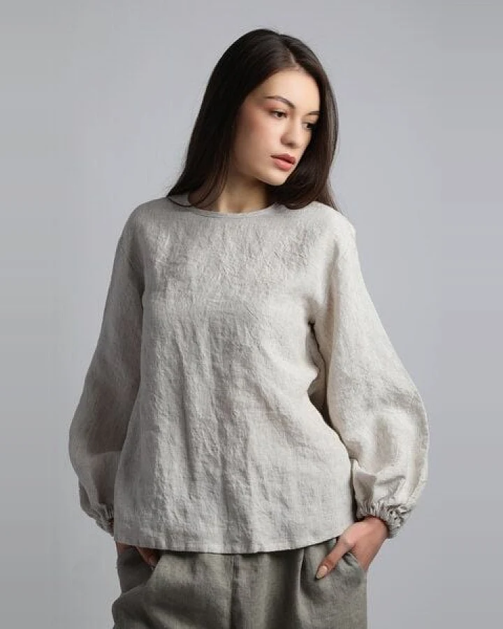 KNOTIUM YELLO Lockere Bluse mit Puffärmeln und offenem Rücken