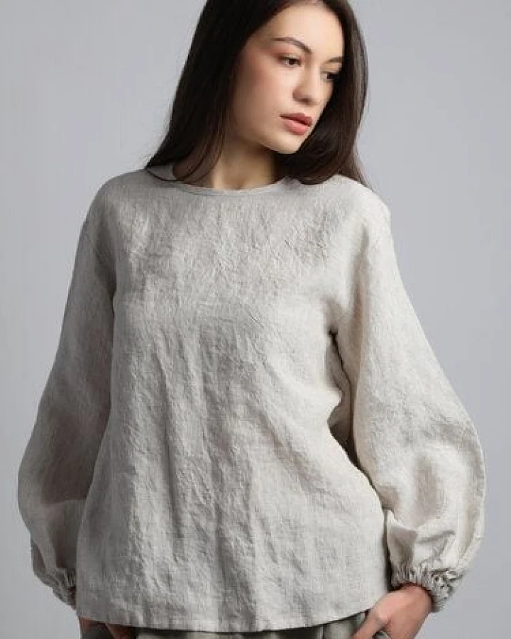 KNOTIUM YELLO Lockere Bluse mit Puffärmeln und offenem Rücken
