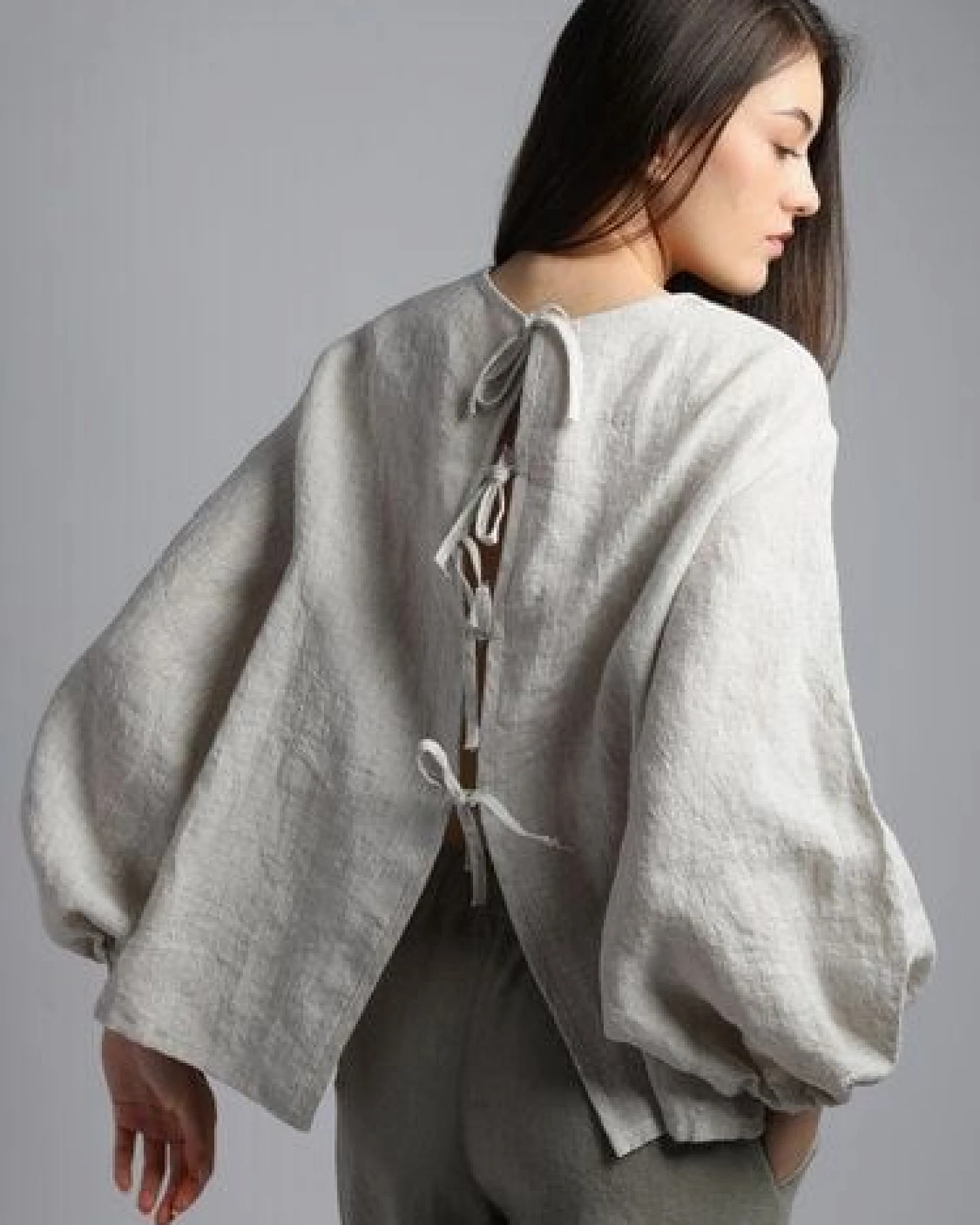 KNOTIUM YELLO Lockere Bluse mit Puffärmeln und offenem Rücken – Ansicht 4