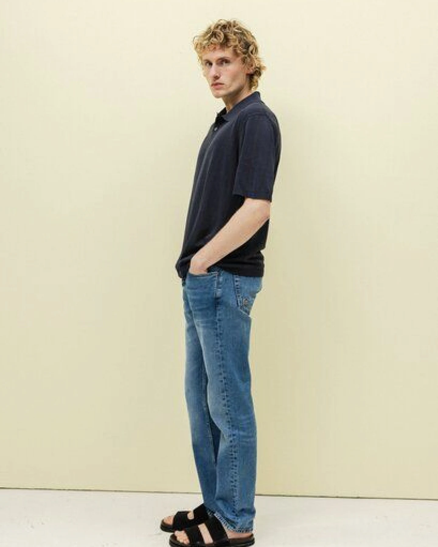 MUD Jeans Herren Jeans "John Mid Straight - Medium Aged" – Ansicht 2