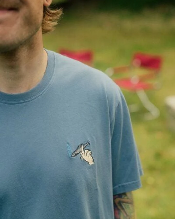 LAKOR T-Shirt aus Bio-Baumwolle - Mini Smoking Fish Hand