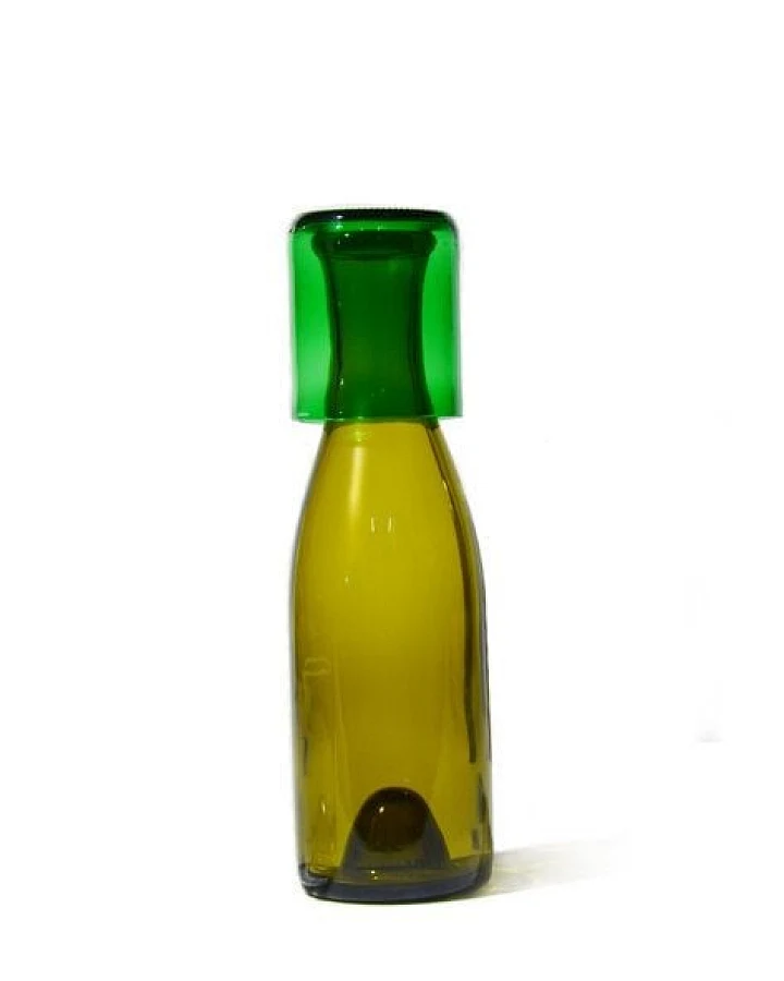 SAMESAME Upcycling Glaskaraffe aus Burgunderflasche mit Becher (0,75l)