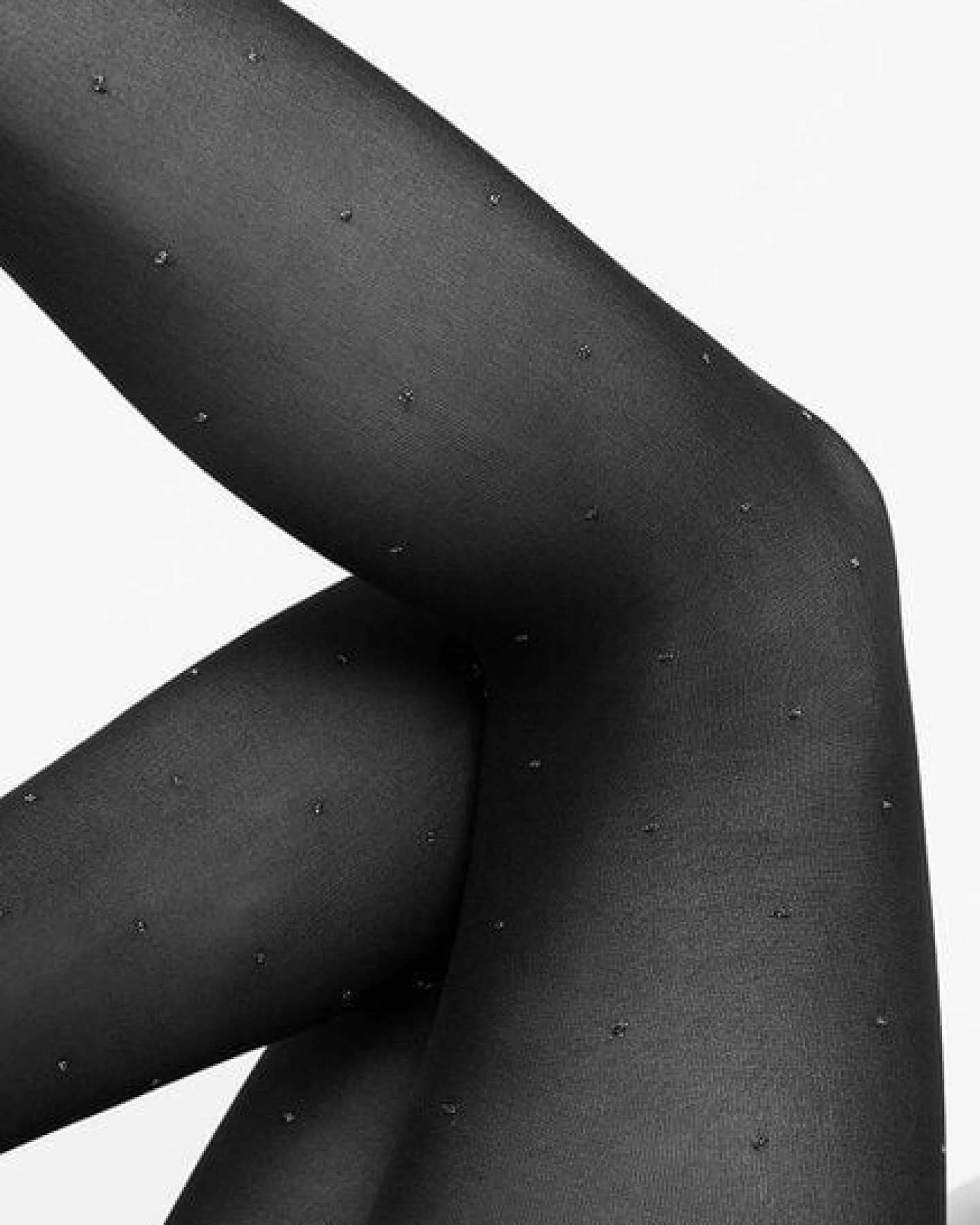 Swedish Stockings 40den Schwarz - gepunktete Strumpfhose - Filippa Dots – Ansicht 3
