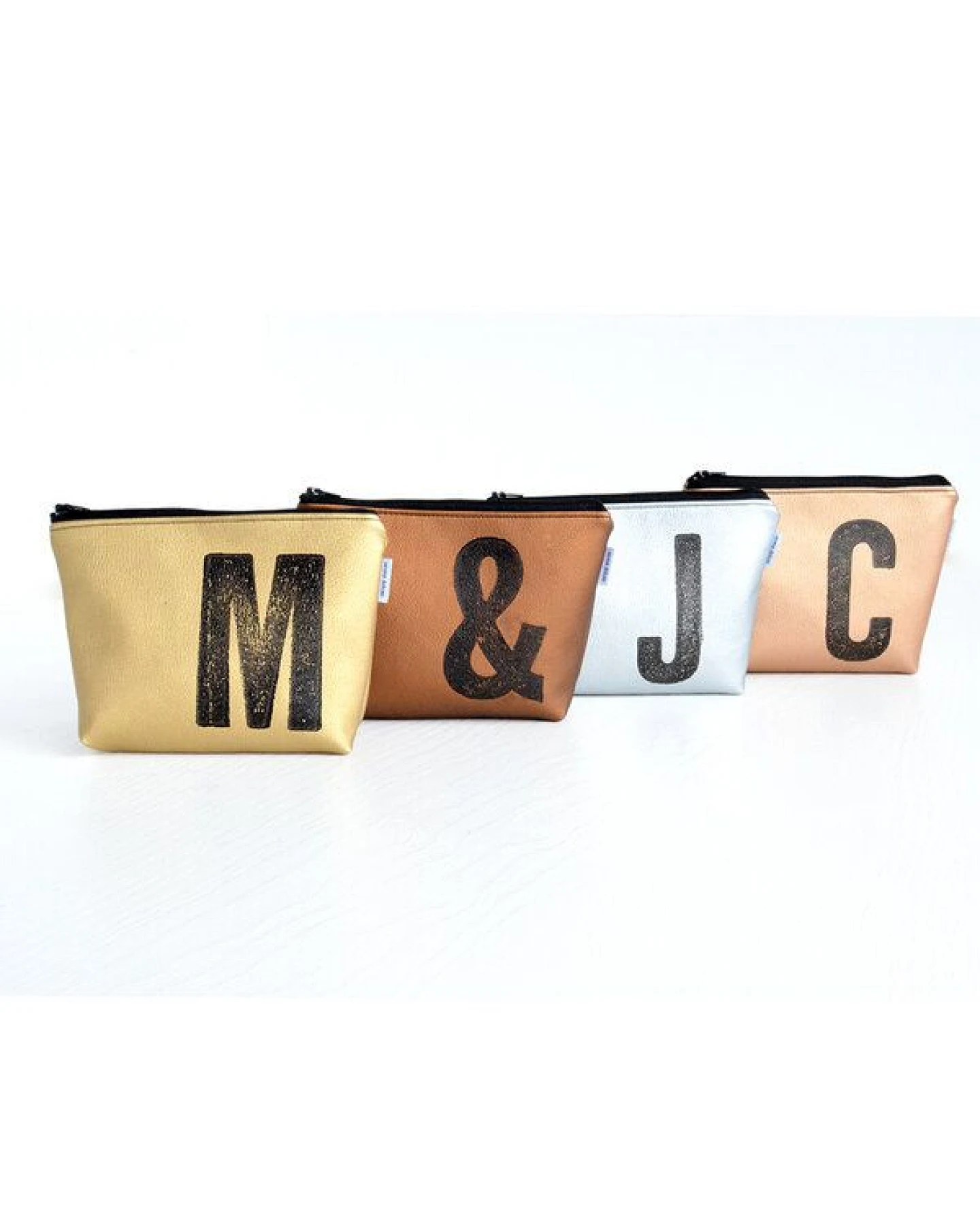 renna deluxe Kosmetiktasche und Kulturtasche personalisiert mit Monogramm - bronze – Ansicht 3