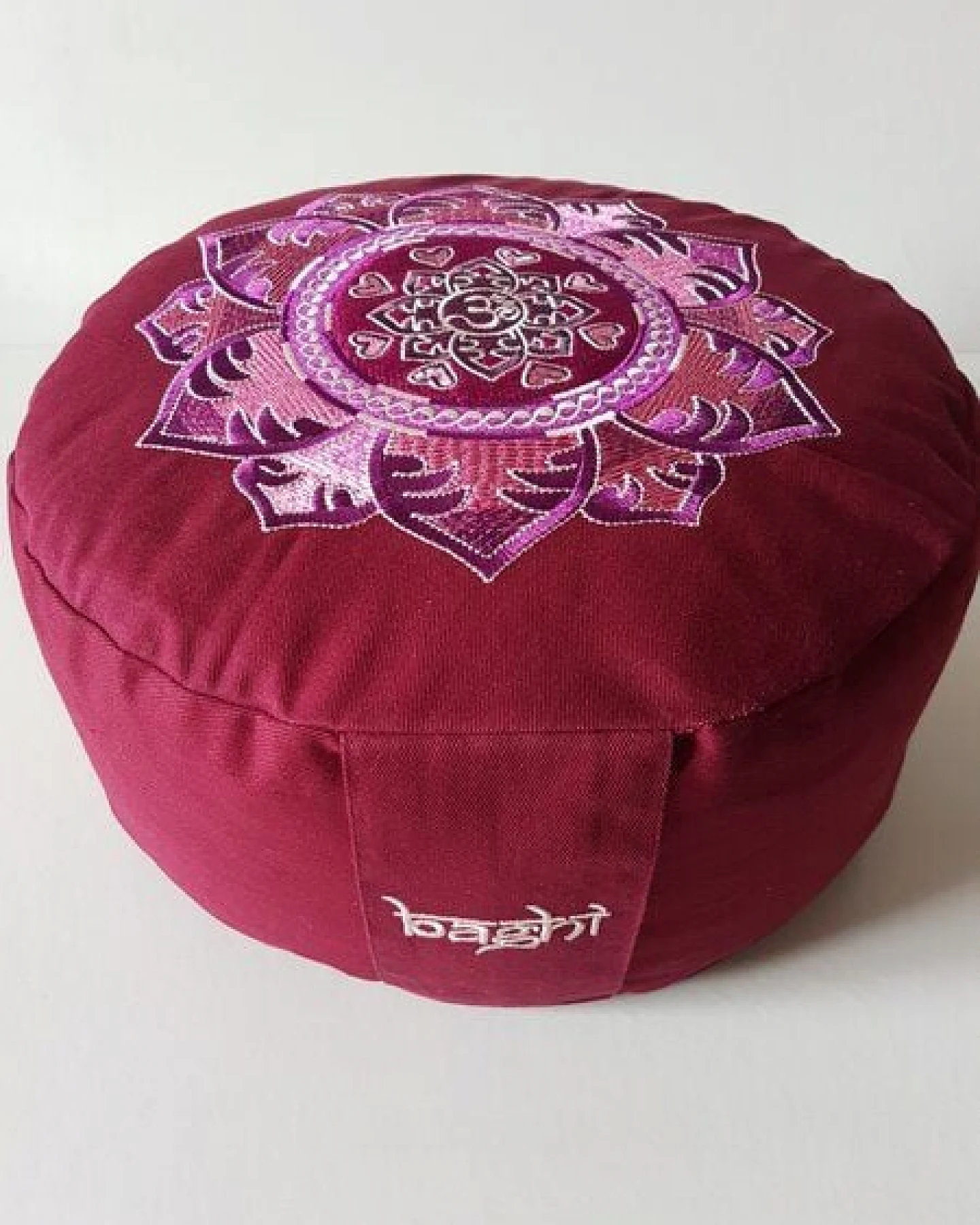 BAGHI Meditationskissen rund mit OM Mandala Bestickung – Ansicht 2