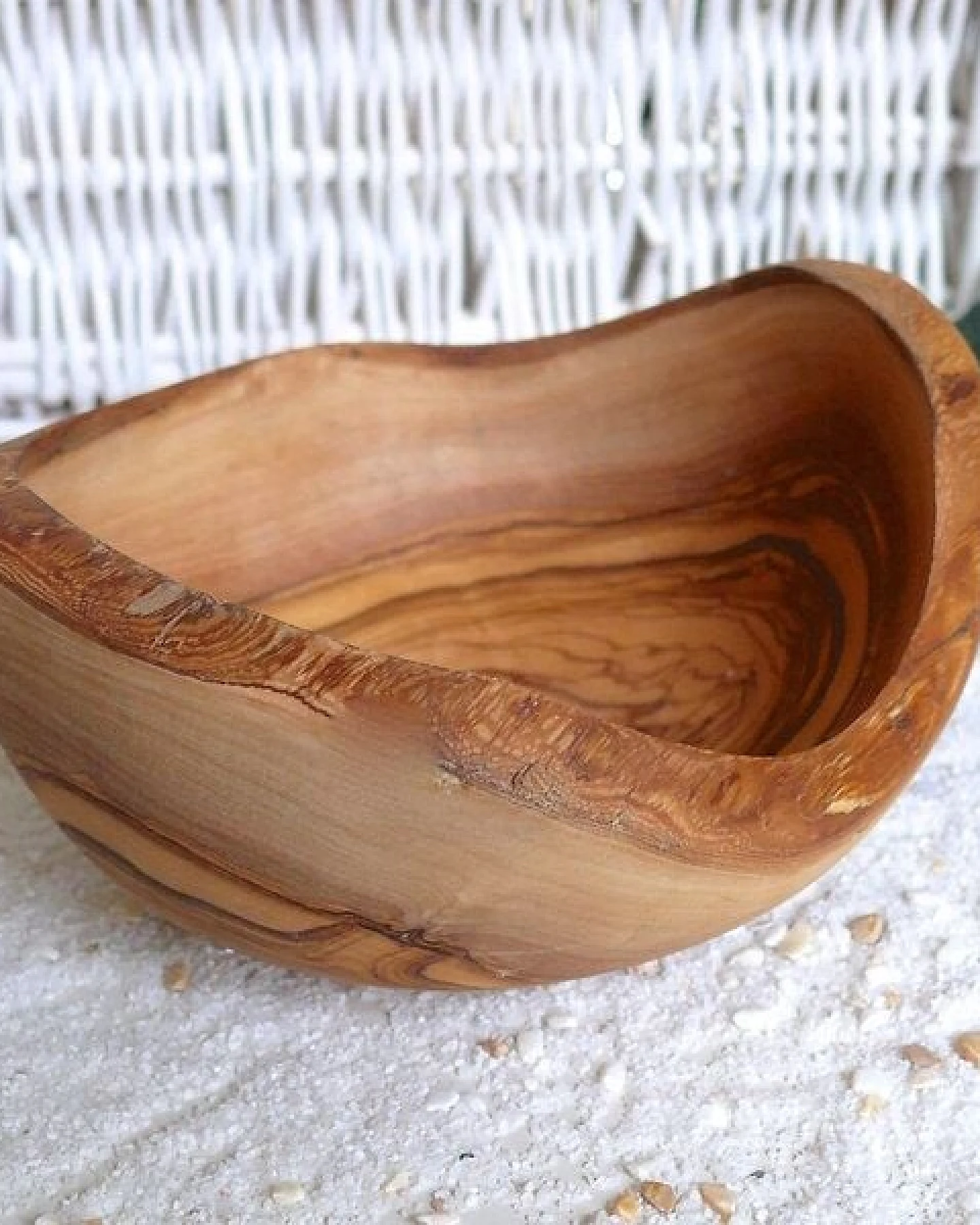 Olivenholz erleben Knabberschale RUSTIKAL (rund), Ø ca. 14 cm aus Olivenholz – Ansicht 2