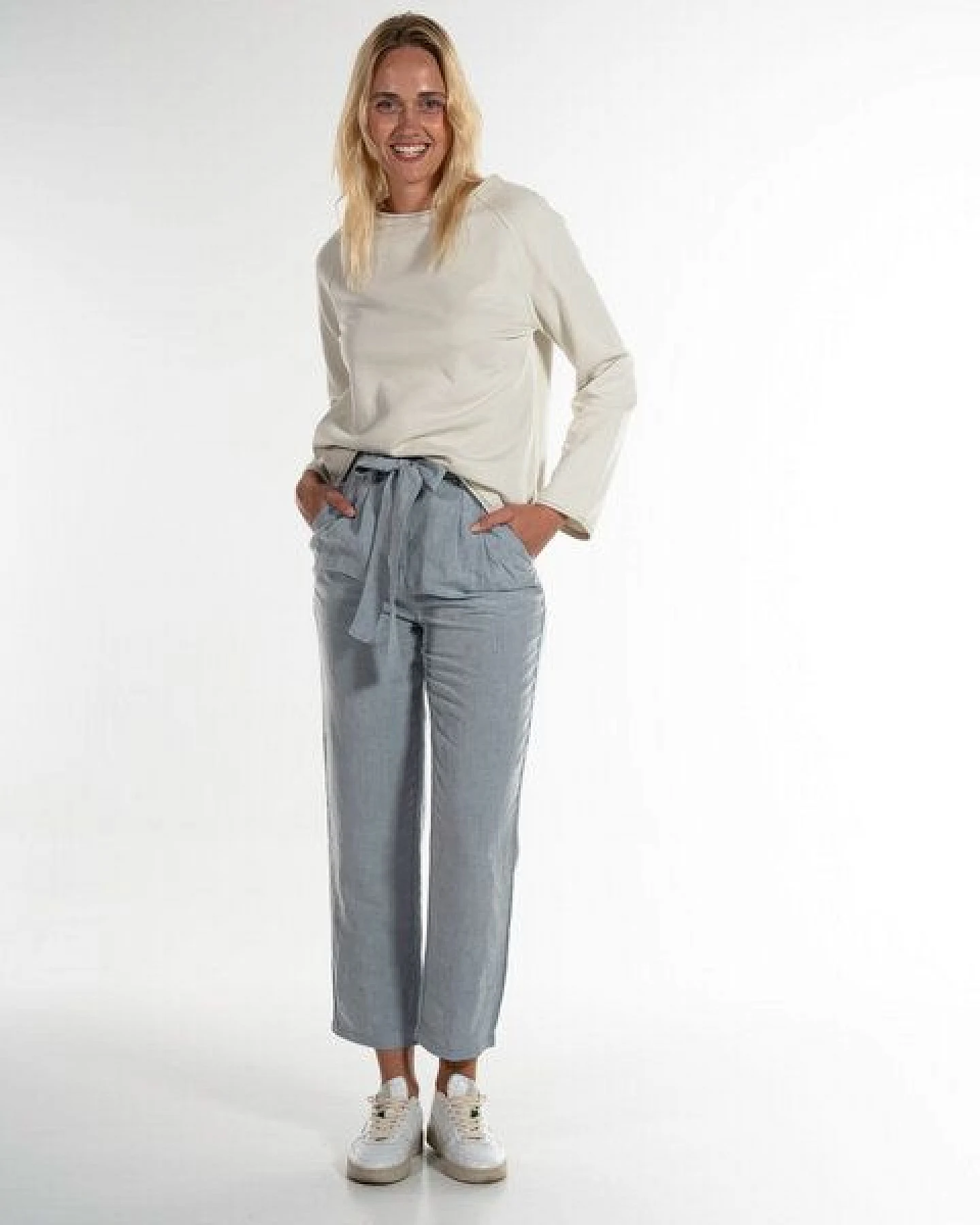 Alma & Lovis Sweatshirt aus Bio-Baumwolle – Ansicht 2