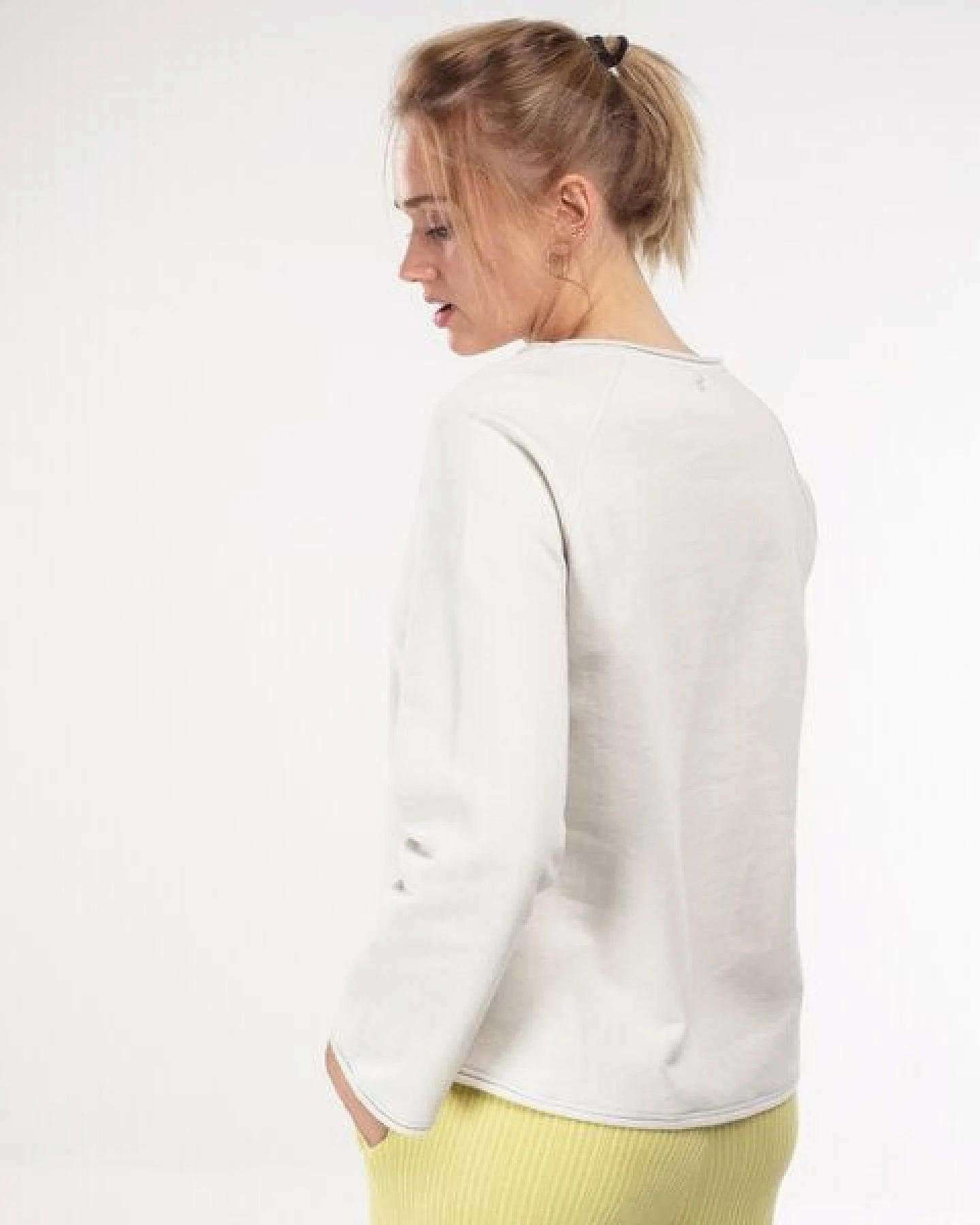 Alma & Lovis Sweatshirt aus Bio-Baumwolle – Ansicht 4