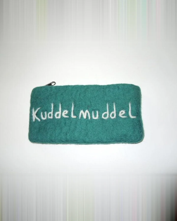 short'n'pietz handgefilzte Federtasche oder Kosmetiktäschchen mit Reißverschluß