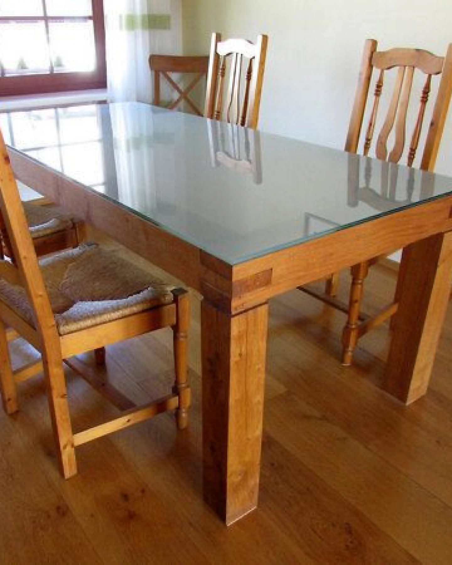 Die Schreiner Christoph Siegel Exclusiver Esstisch mit Glasplatte- Eiche - Massiv – Ansicht 3