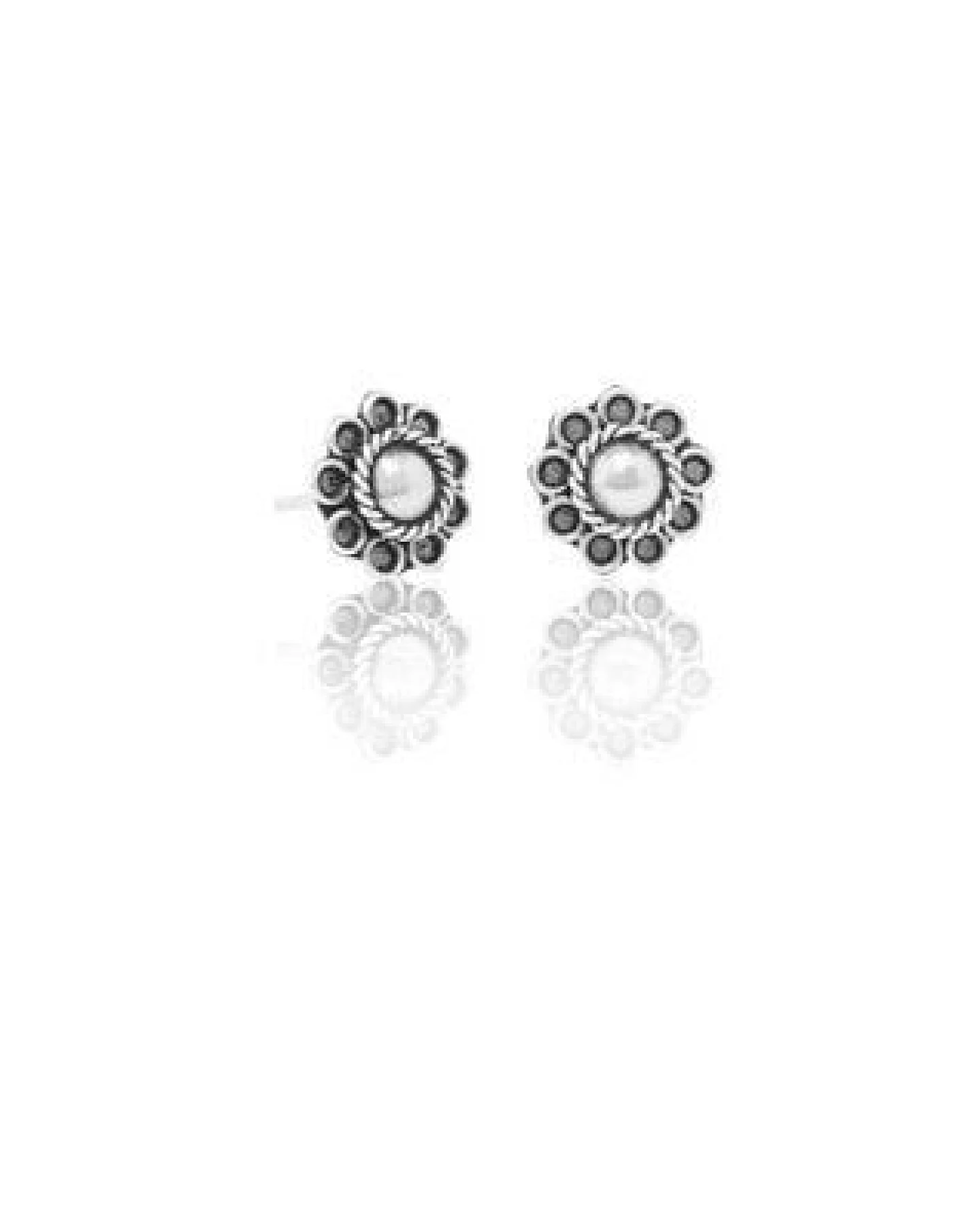 pakilia Silber Ohrstecker Blume fein Fair-Trade und handmade – Ansicht 2