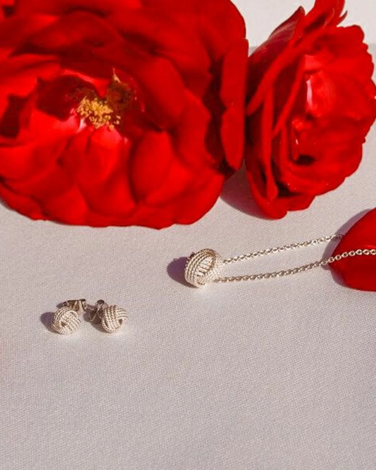 pakilia Silber Kette Knoten verschlungen Fair-Trade und handmade – Ansicht 2