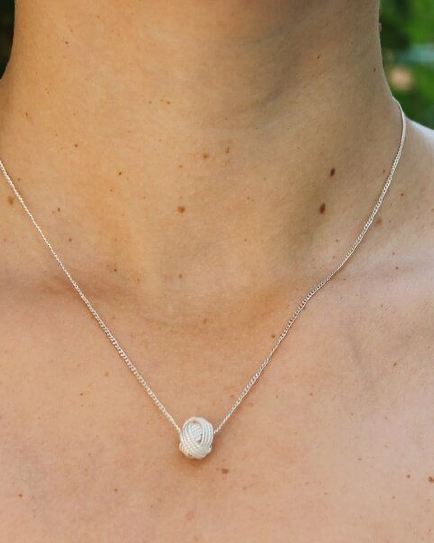 pakilia Silber Kette Knoten verschlungen Fair-Trade und handmade – Ansicht 3