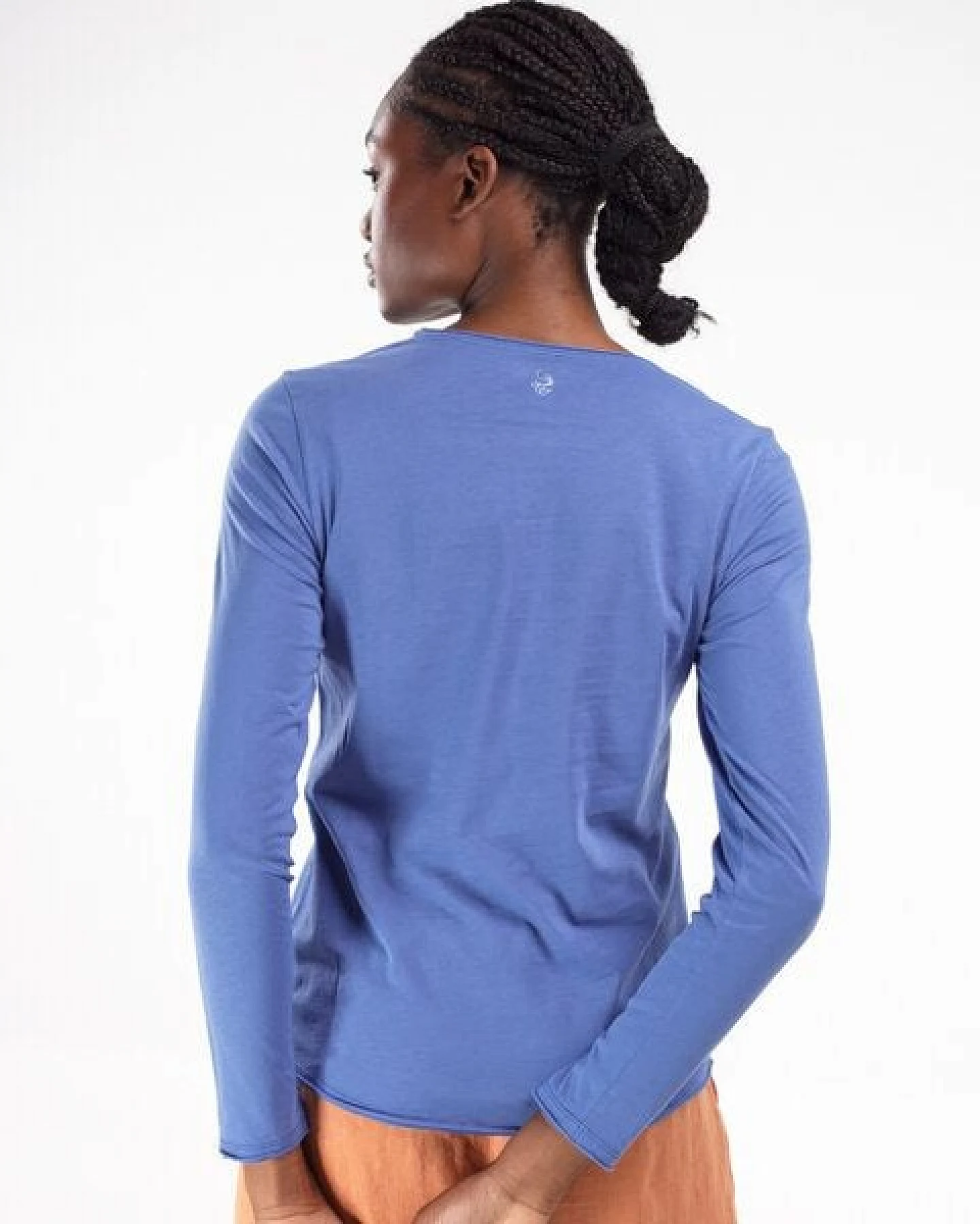 Alma & Lovis Smartes Langarmshirt aus Bio-Baumwolle – Ansicht 4