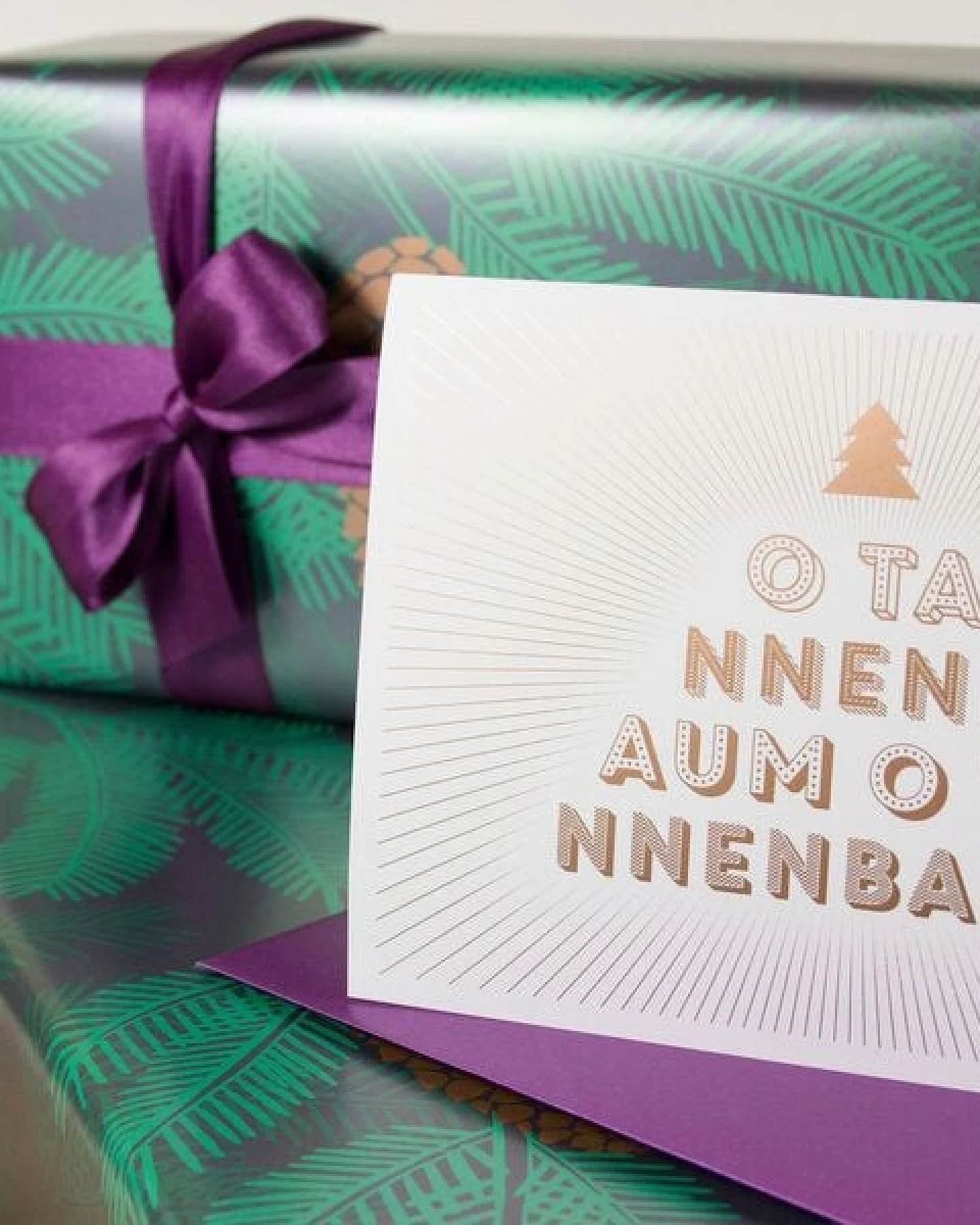 Bow & Hummingbird Grußkarte O Tannenbaum – Ansicht 3