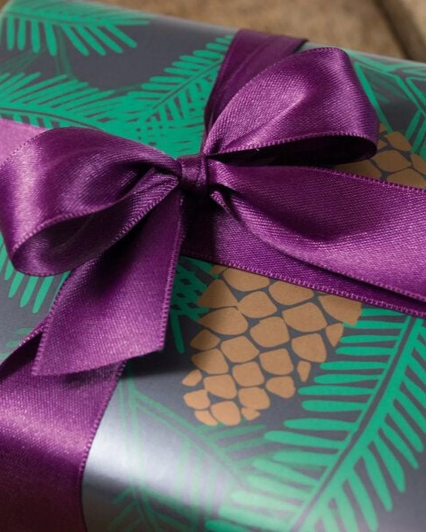 Bow & Hummingbird Geschenkpapier O Tannenbaum – Ansicht 3