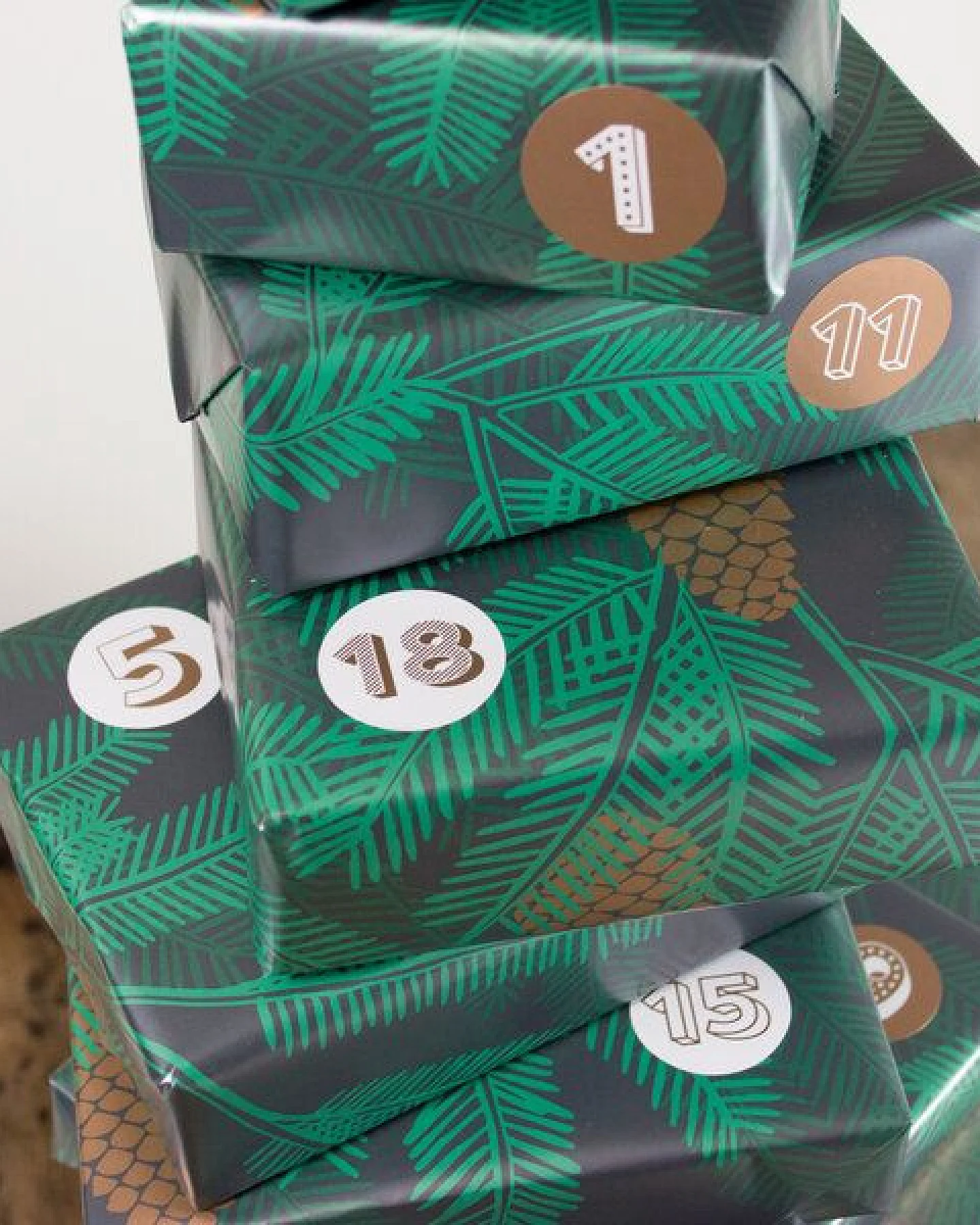 Bow & Hummingbird Adventskalender O Tannenbaum – Ansicht 2