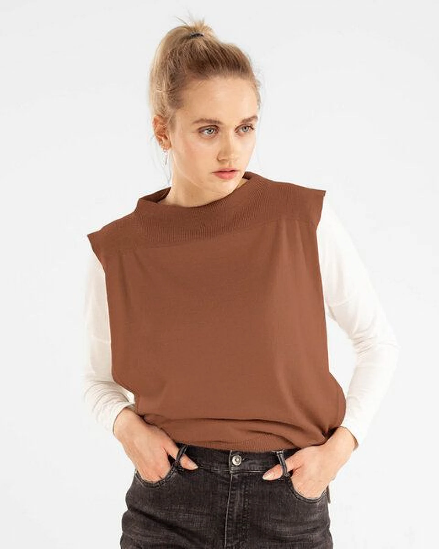 Alma & Lovis Cape aus Bio-Baumwoll-/Woll-Mix – Ansicht 2