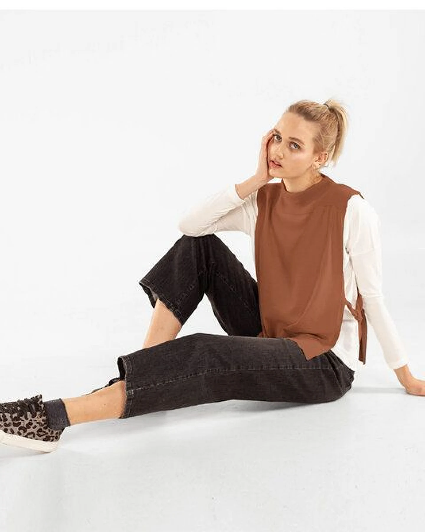 Alma & Lovis Cape aus Bio-Baumwoll-/Woll-Mix – Ansicht 3