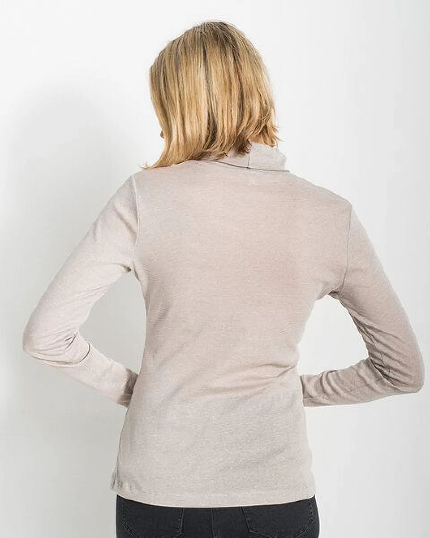 Alma & Lovis Rollkragenshirt aus Bio-Baumwoll-Jersey – Ansicht 4