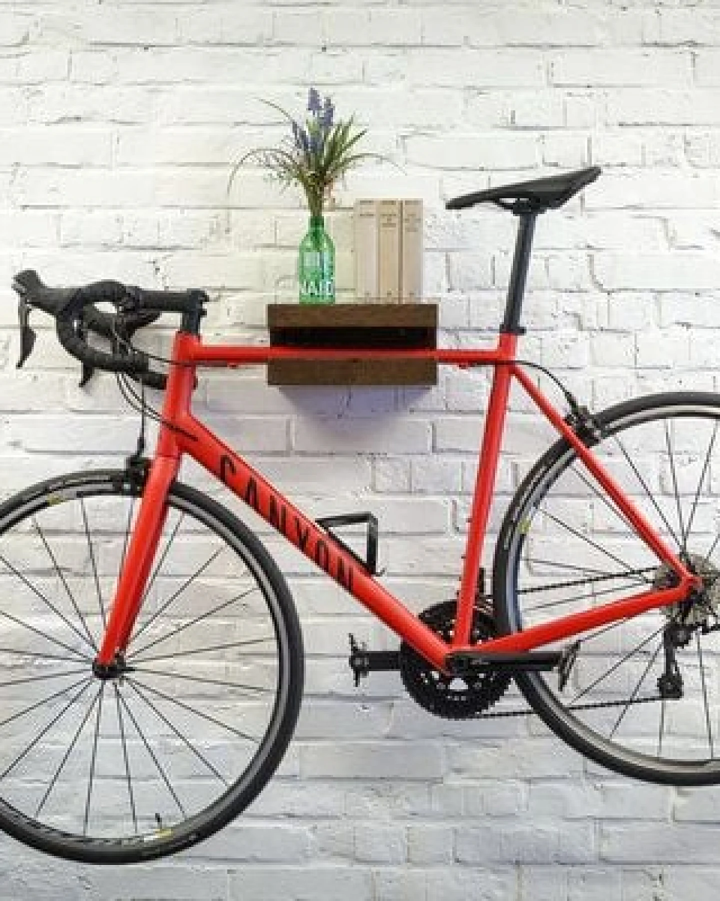 Bicycledudes Fahrrad Wandhalterung "FRANZ JOSEF" aus nachhaltigem Holz – Ansicht 3