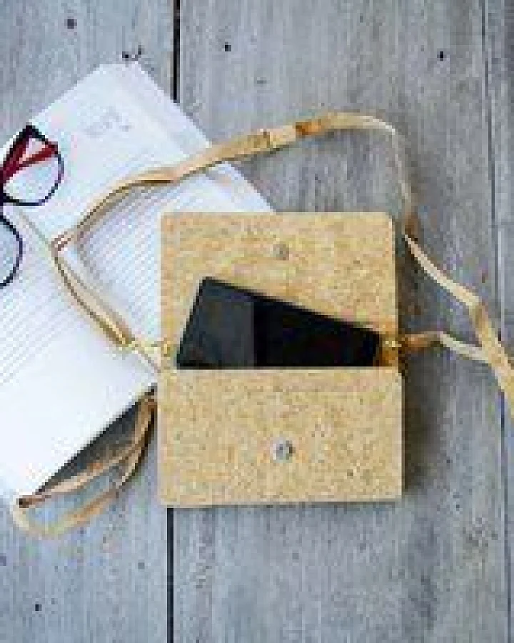 BY COPALA Portemonnaie aus Recycling-Kork, Vegan, Brieftasche, Clutch