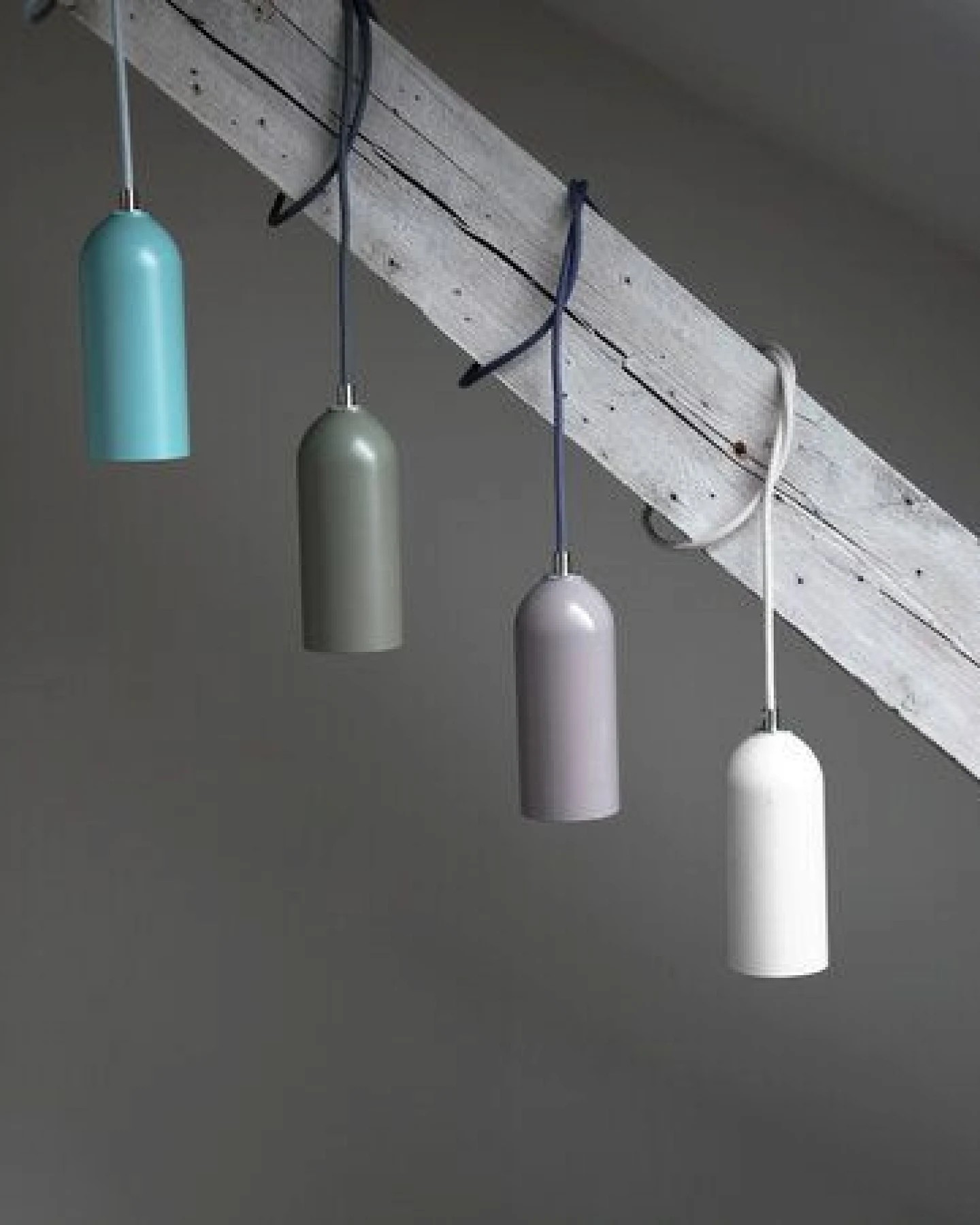 werkvoll by Lena Peter Recycling Hängelampen FIRELIGHT farbig – Ansicht 2