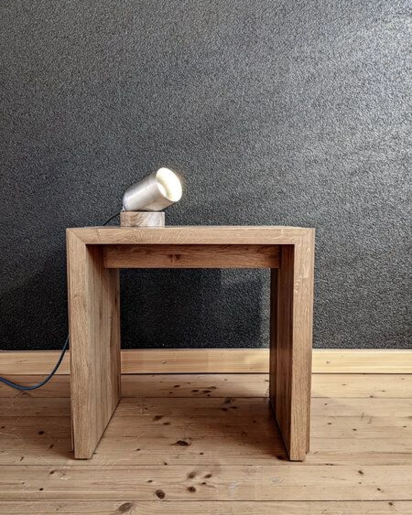 werkvoll by Lena Peter Upcycling Bodenleuchte FIRELIGHT - recycelte Feuerlöscher – Ansicht 3