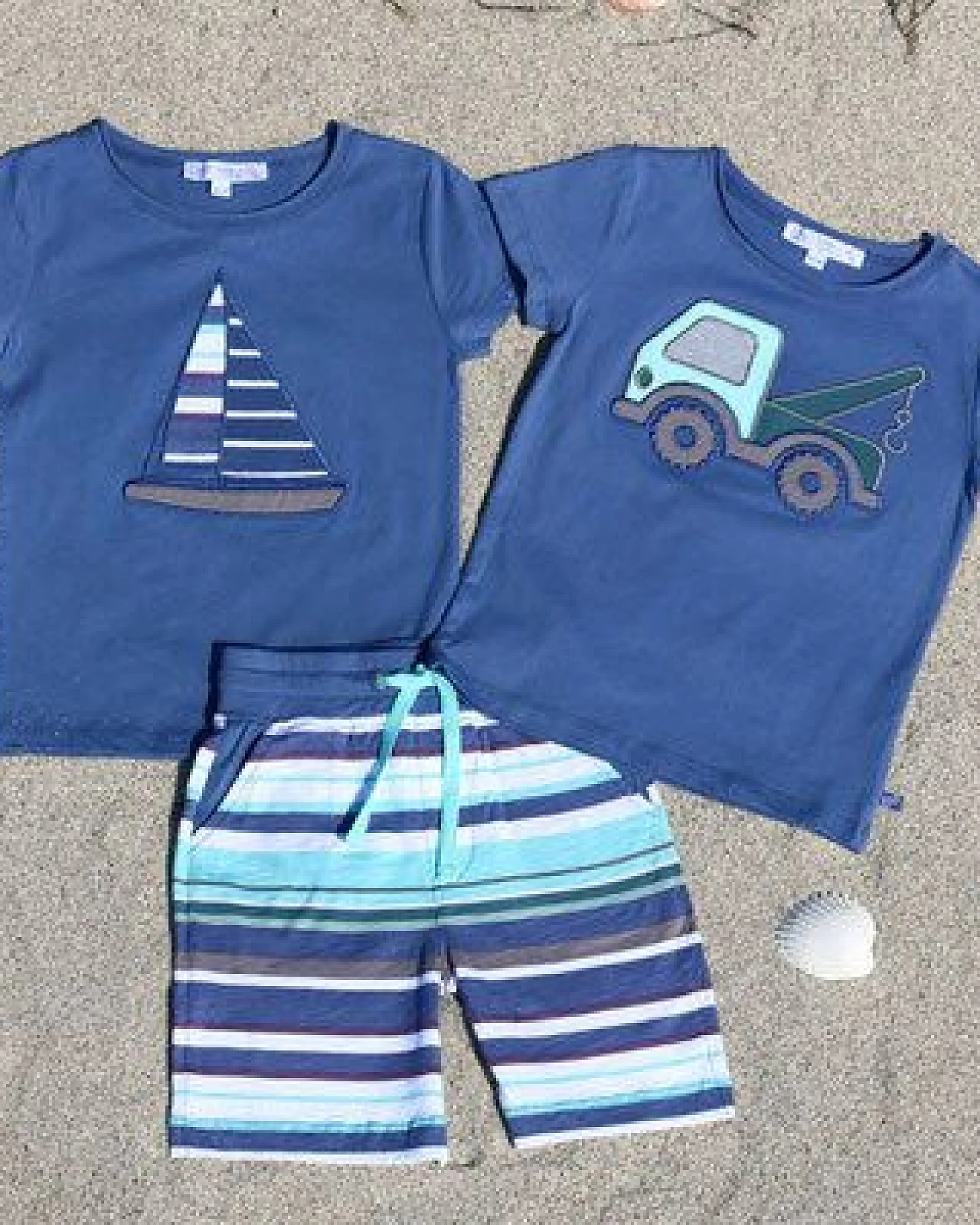 Enfant Terrible Kurzarmshirt Abschleppwagen blau – Ansicht 3