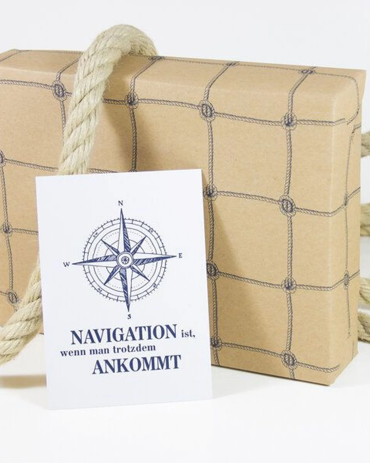 Bow & Hummingbird Postkarte Navigation – Ansicht 2