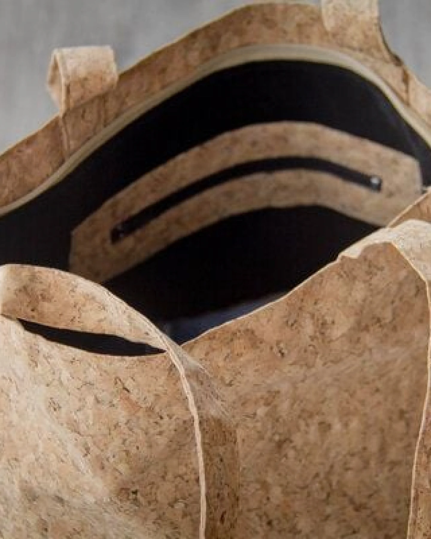 BY COPALA Tote Bag - Vegan, Einkaufstasche aus recyceltem Kork. Cork Bag – Ansicht 4