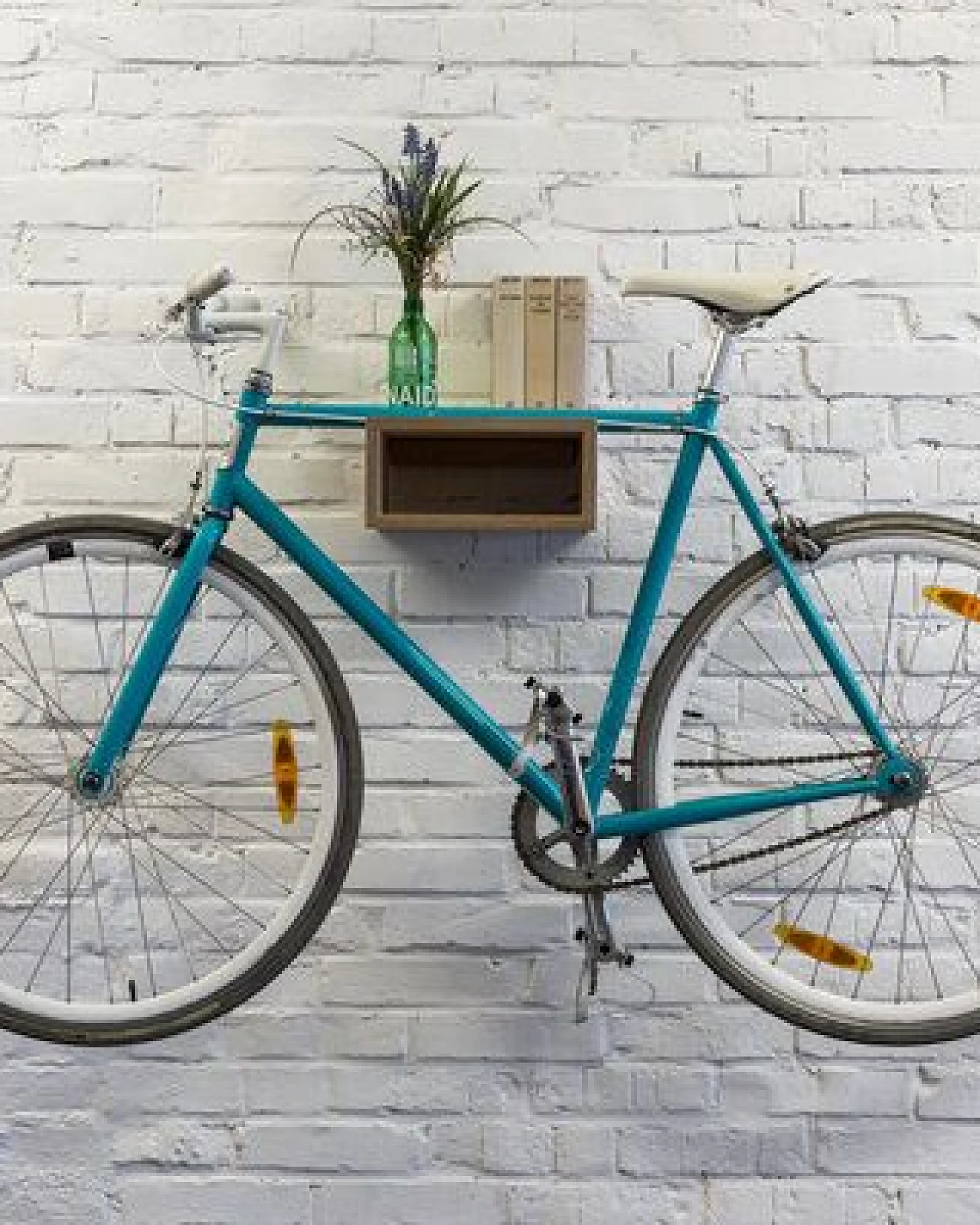 Bicycledudes Fahrrad Wandhalterung "GUSTAV" aus nachhaltigem Holz – Ansicht 3