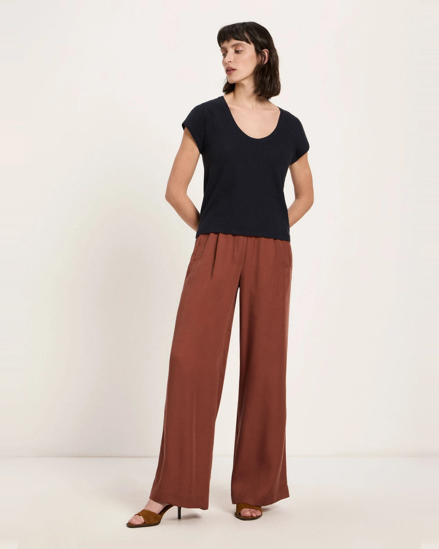 Shirt mit tiefem Ausschnit (OCS) – Ansicht 2