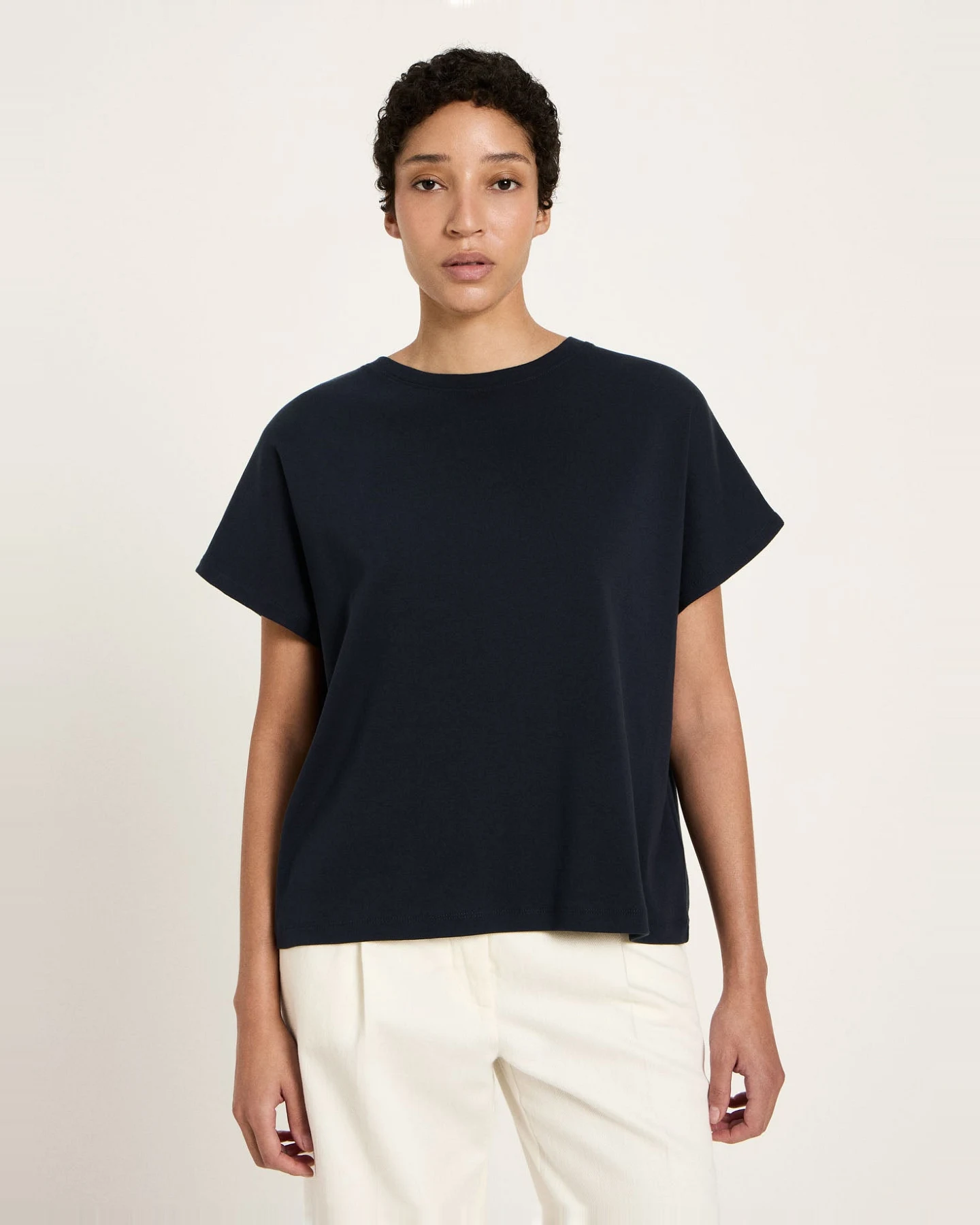 Shirt mit überschnittener Schulter (GOTS) – Ansicht 2