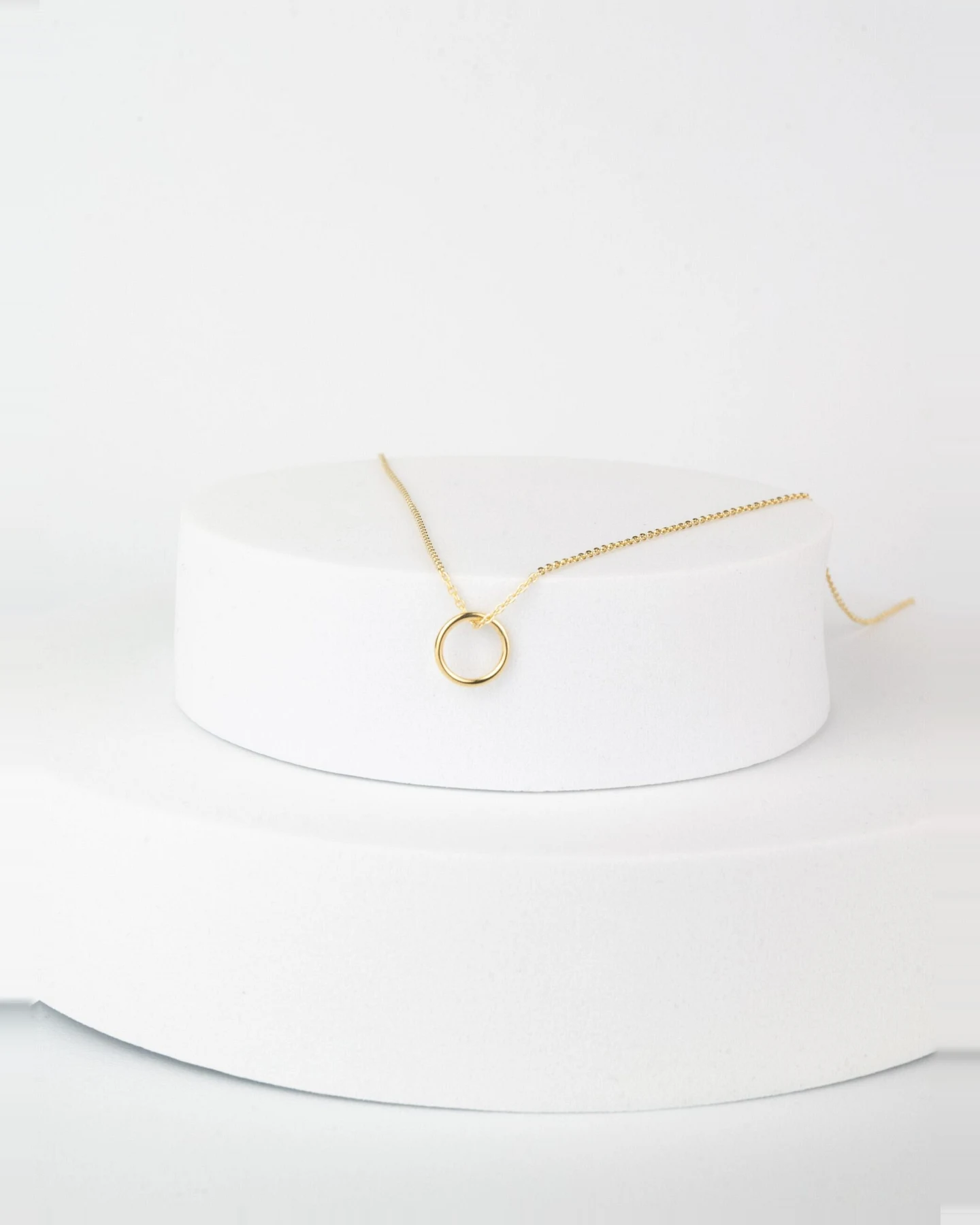 Kette mit Kreis Anhänger GOLD - Fejn – Ansicht 2