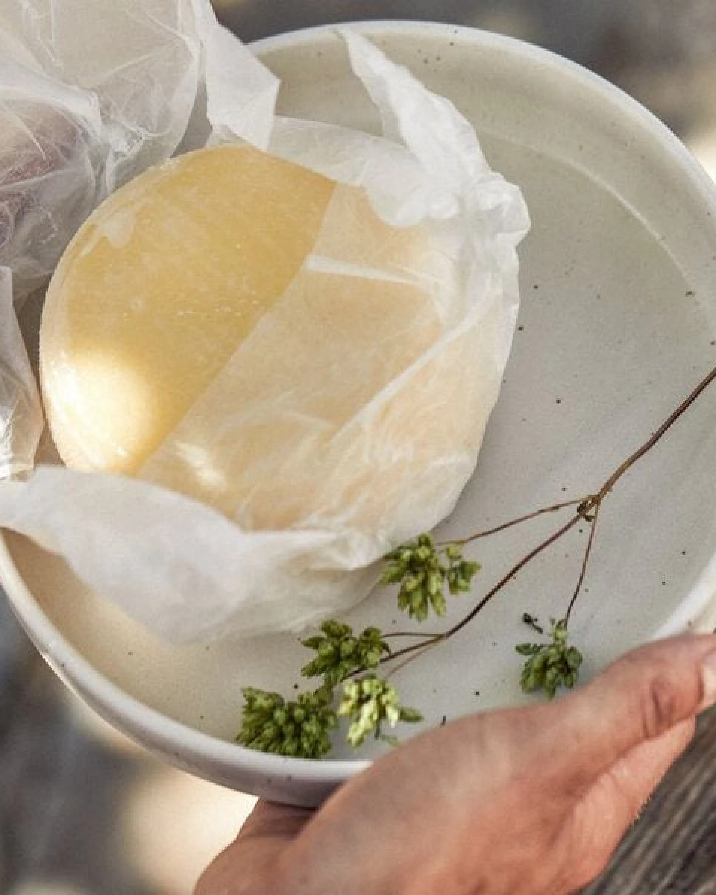 onomao Handgemachter Mezze Teller aus Steinzeug – Ansicht 3