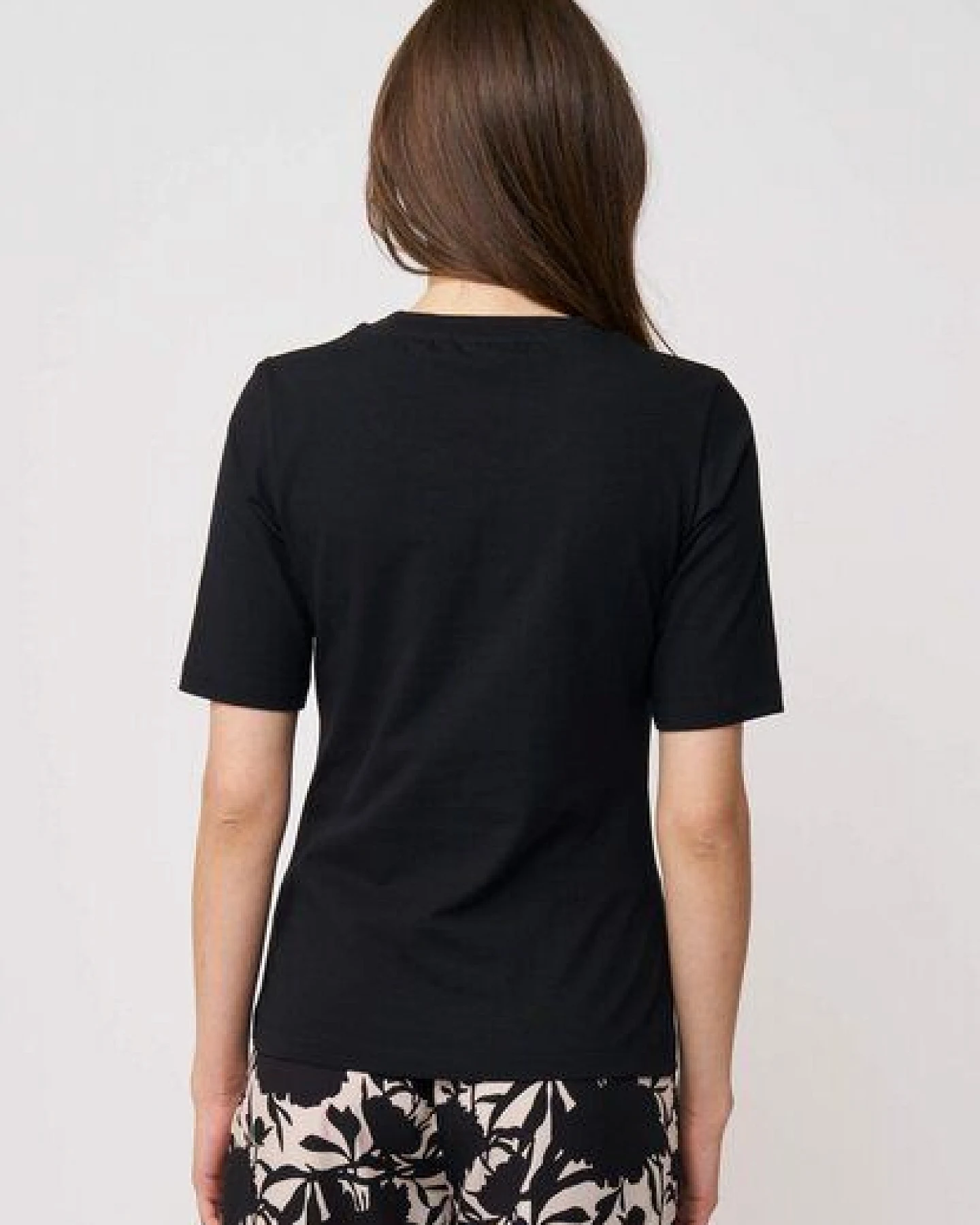 LANA Organic Basic Shirt aus Bio Baumwolle für Damen, Modell Vinnie – Ansicht 2