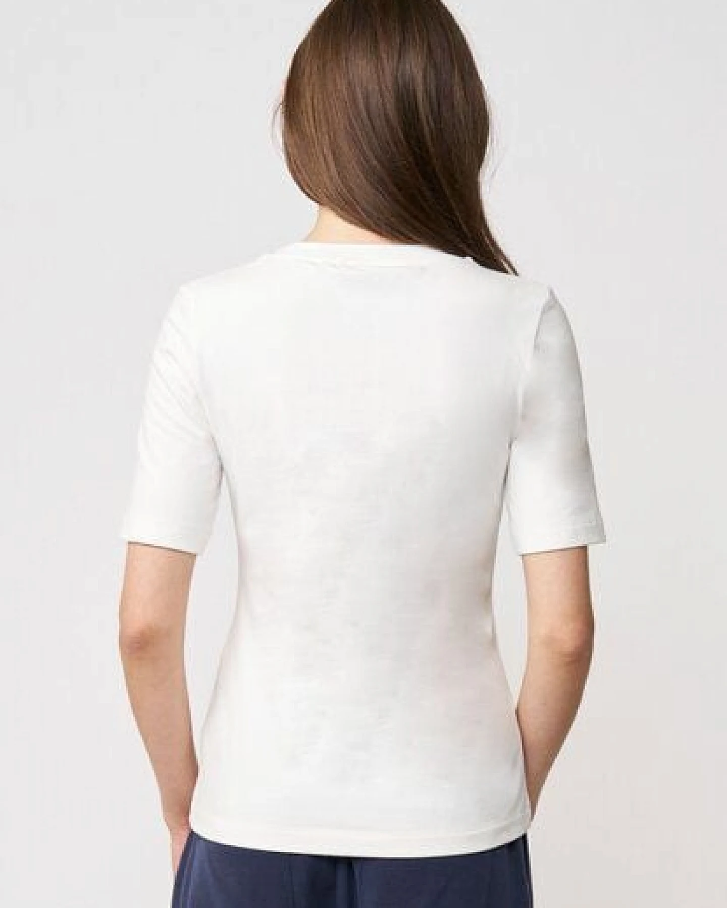 LANA Organic Basic Shirt aus Bio Baumwolle für Damen, Modell Vinnie – Ansicht 2
