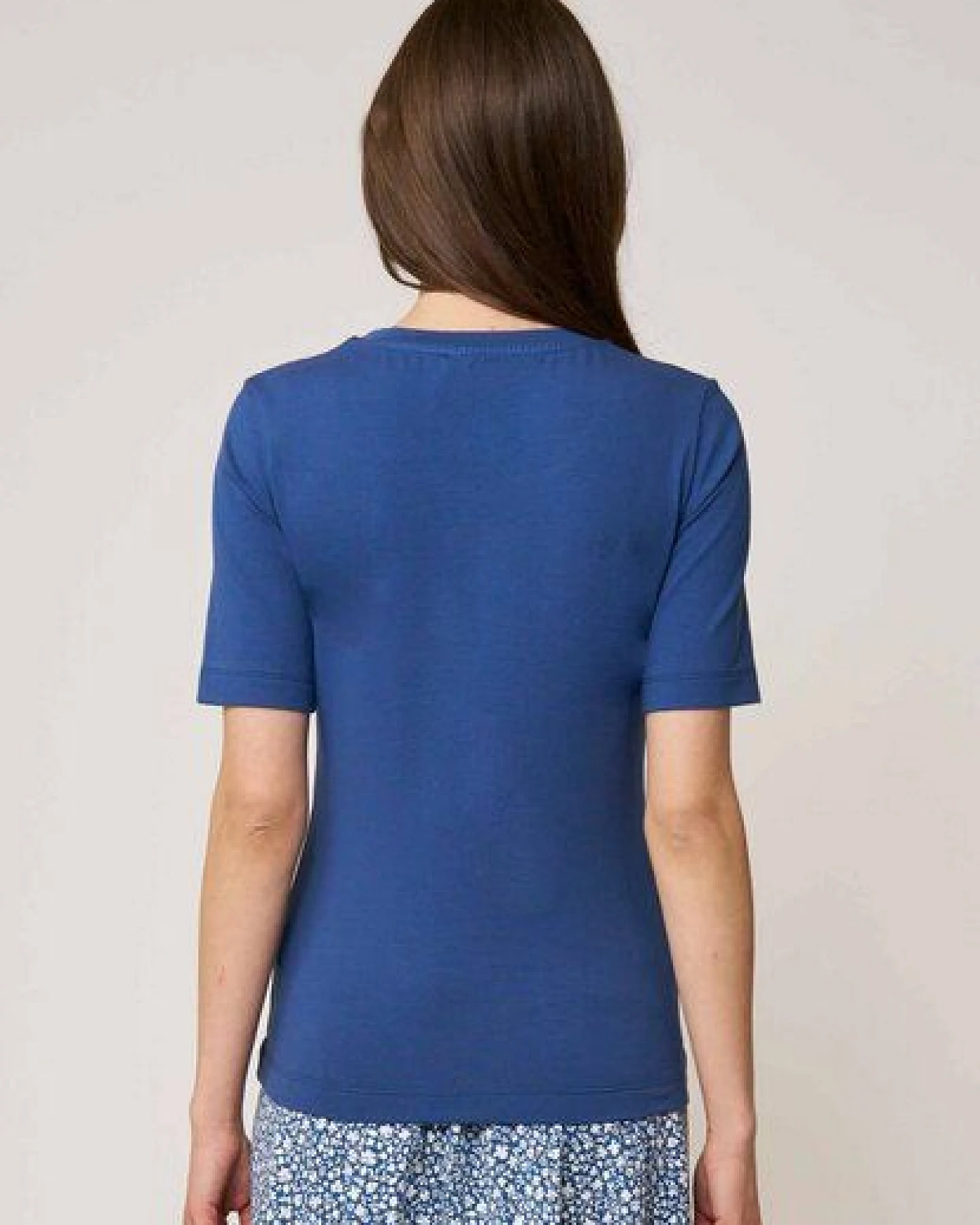 LANA Organic Basic Shirt aus Bio Baumwolle für Damen, Modell Vinnie – Ansicht 4
