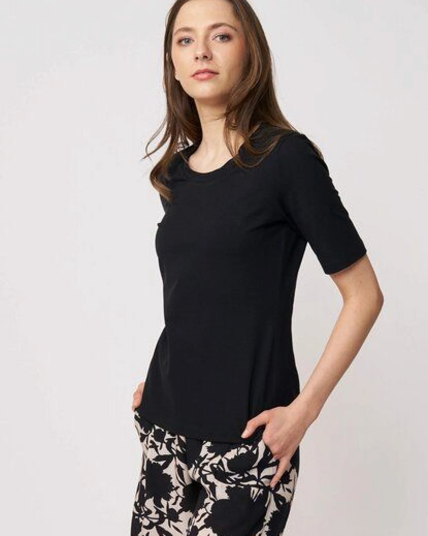 LANA Organic Basic Shirt aus Bio Baumwolle für Damen, Modell Vinnie – Ansicht 4